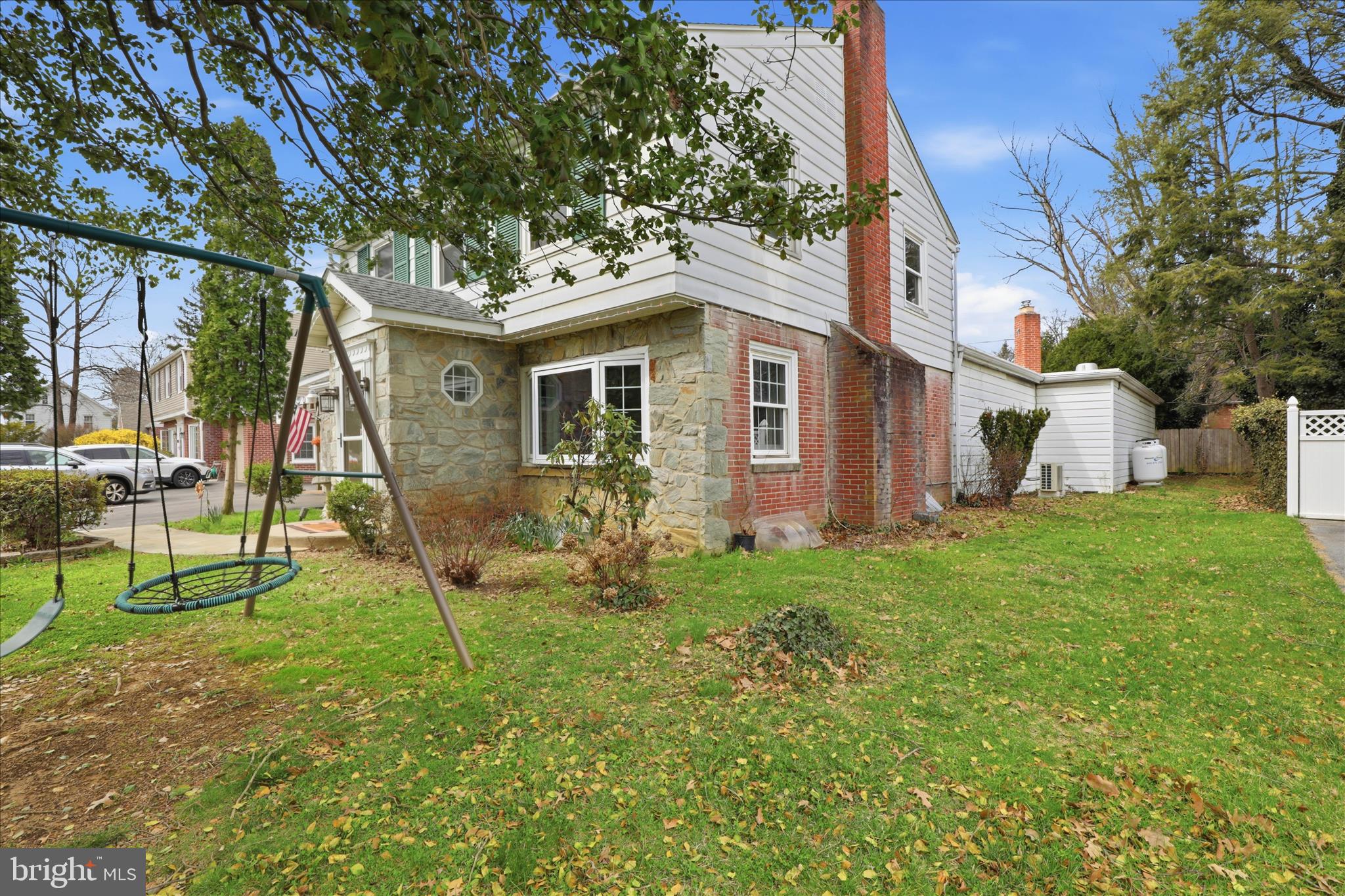 ROSEVILLE ROAD - Residential