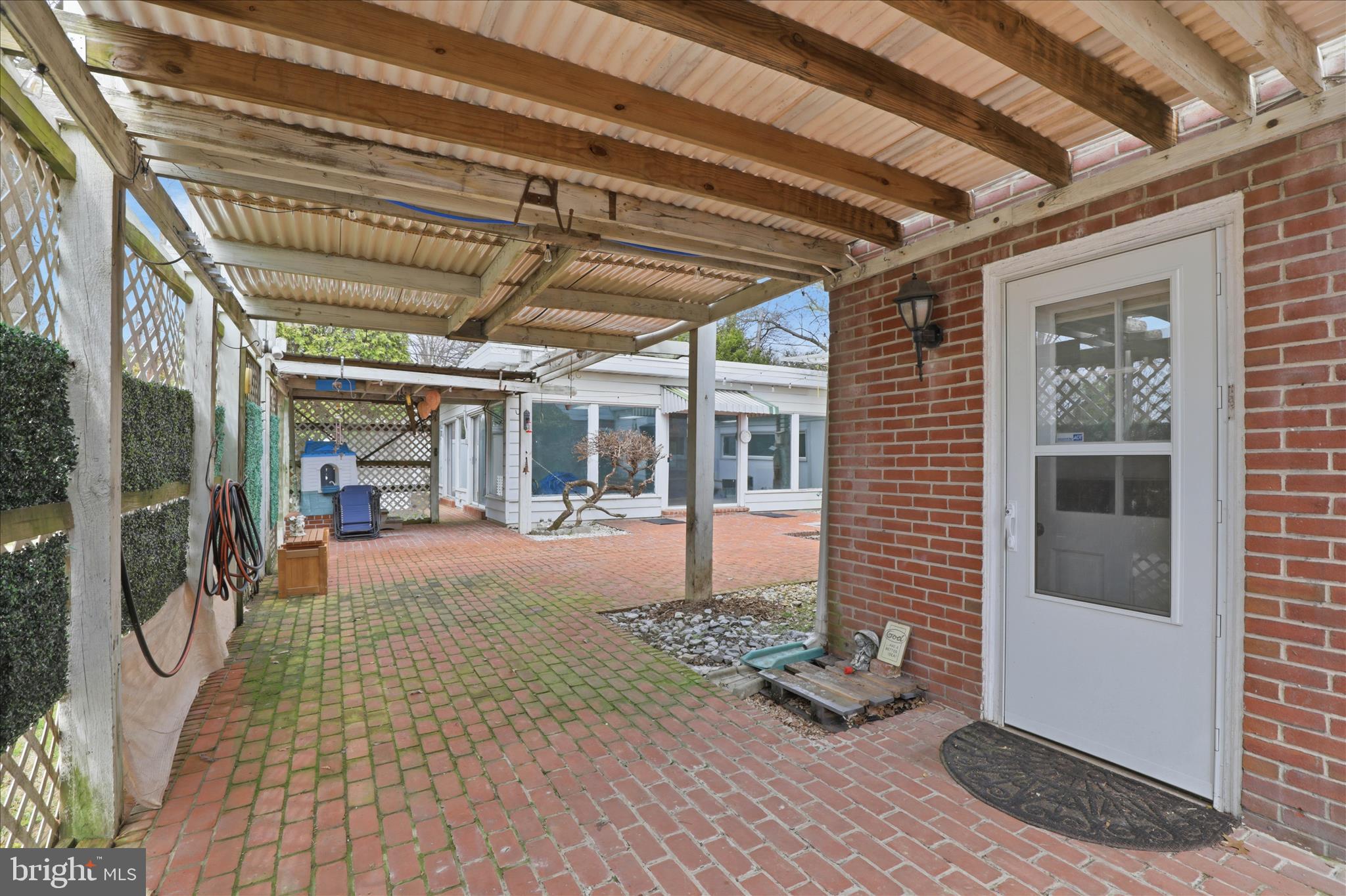 ROSEVILLE ROAD - Residential