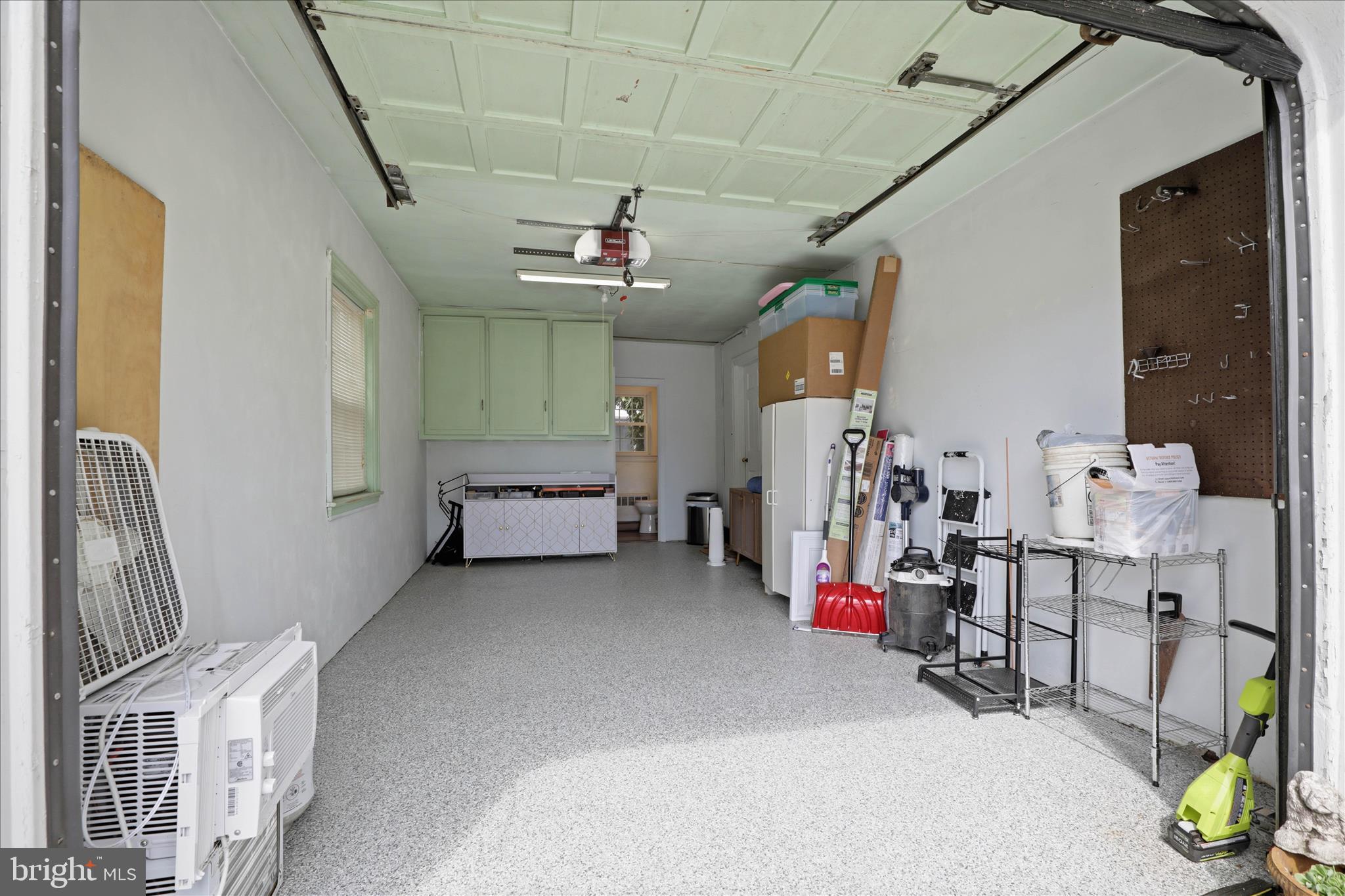 ROSEVILLE ROAD - Residential