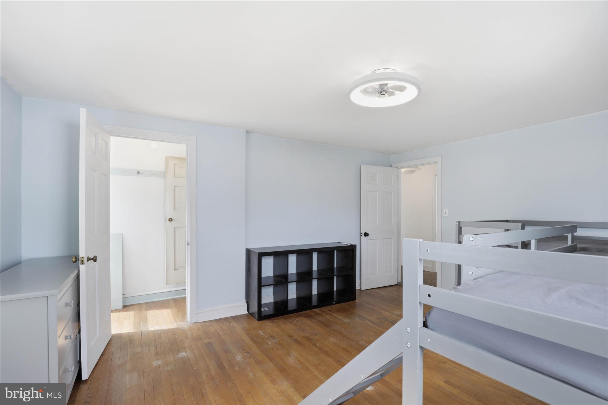 ROSEVILLE ROAD - Residential