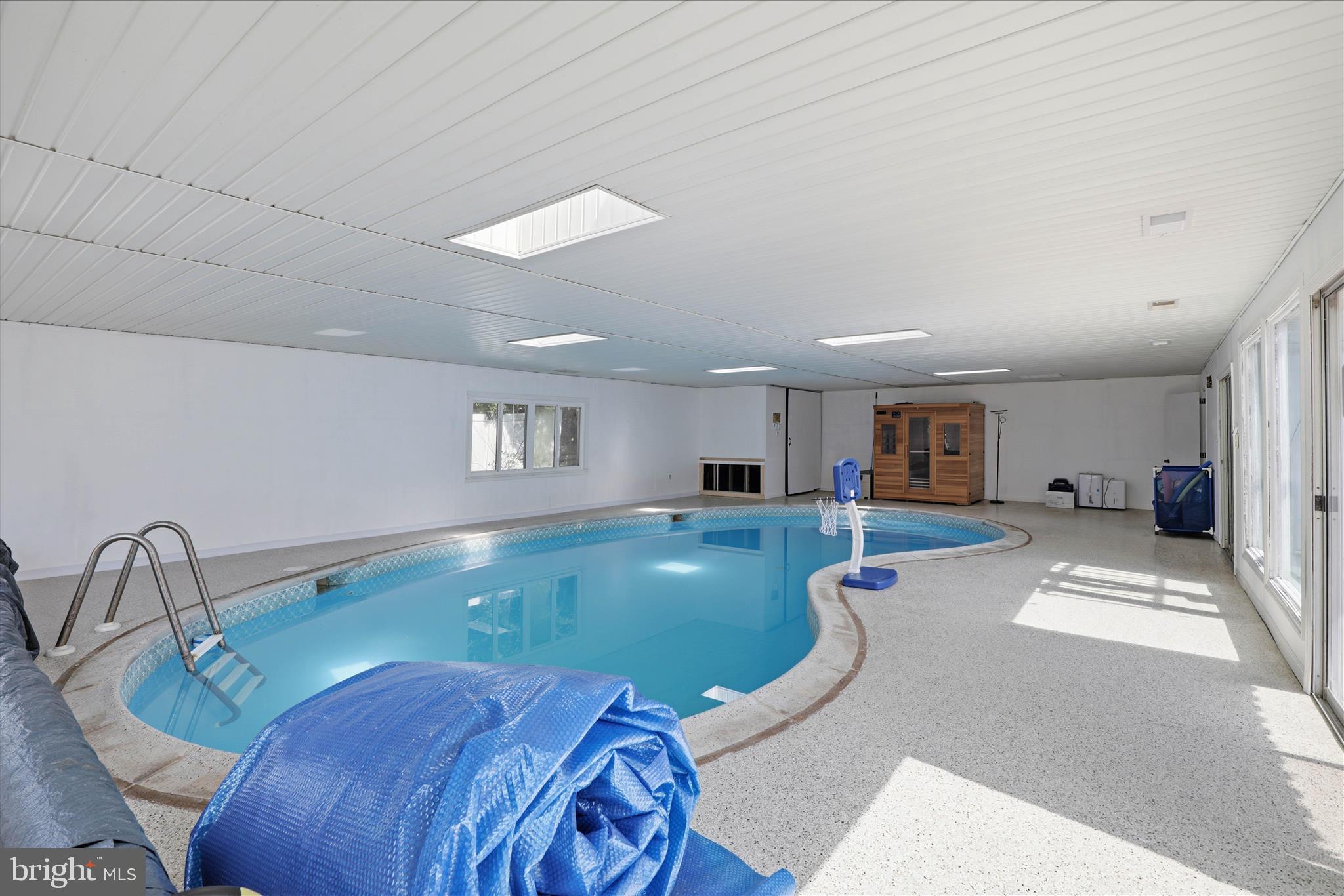 ROSEVILLE ROAD - Residential