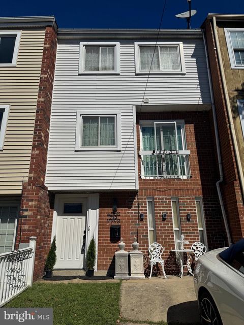 722 BONINI ROAD SE WASHINGTON DC 20032