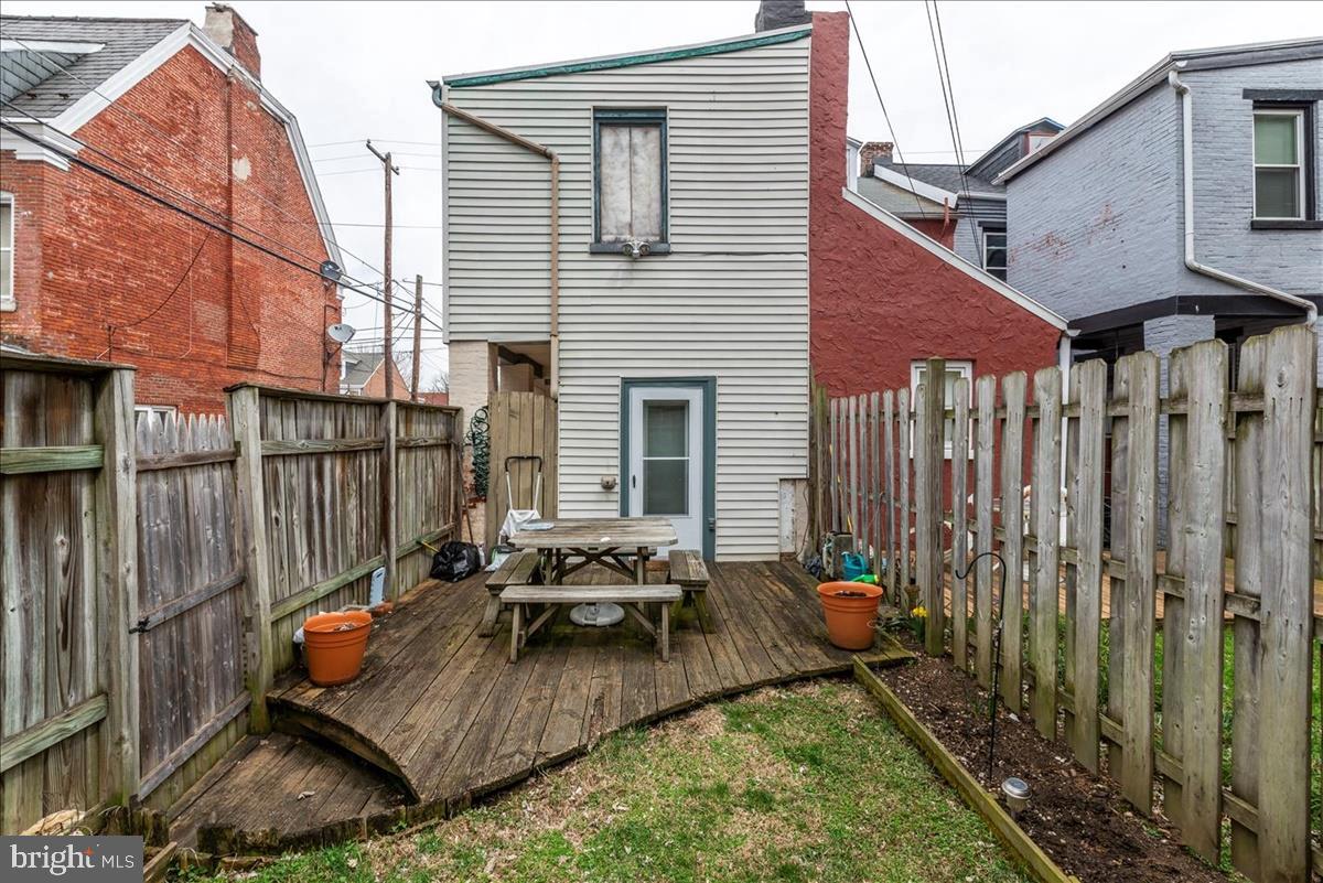 LANCASTER - Residential