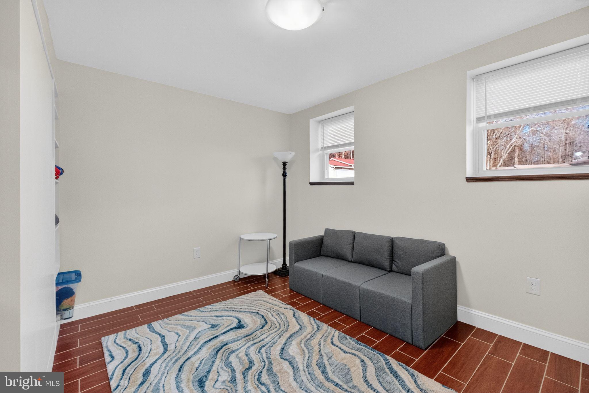 MONTPELIER WEST - Residential