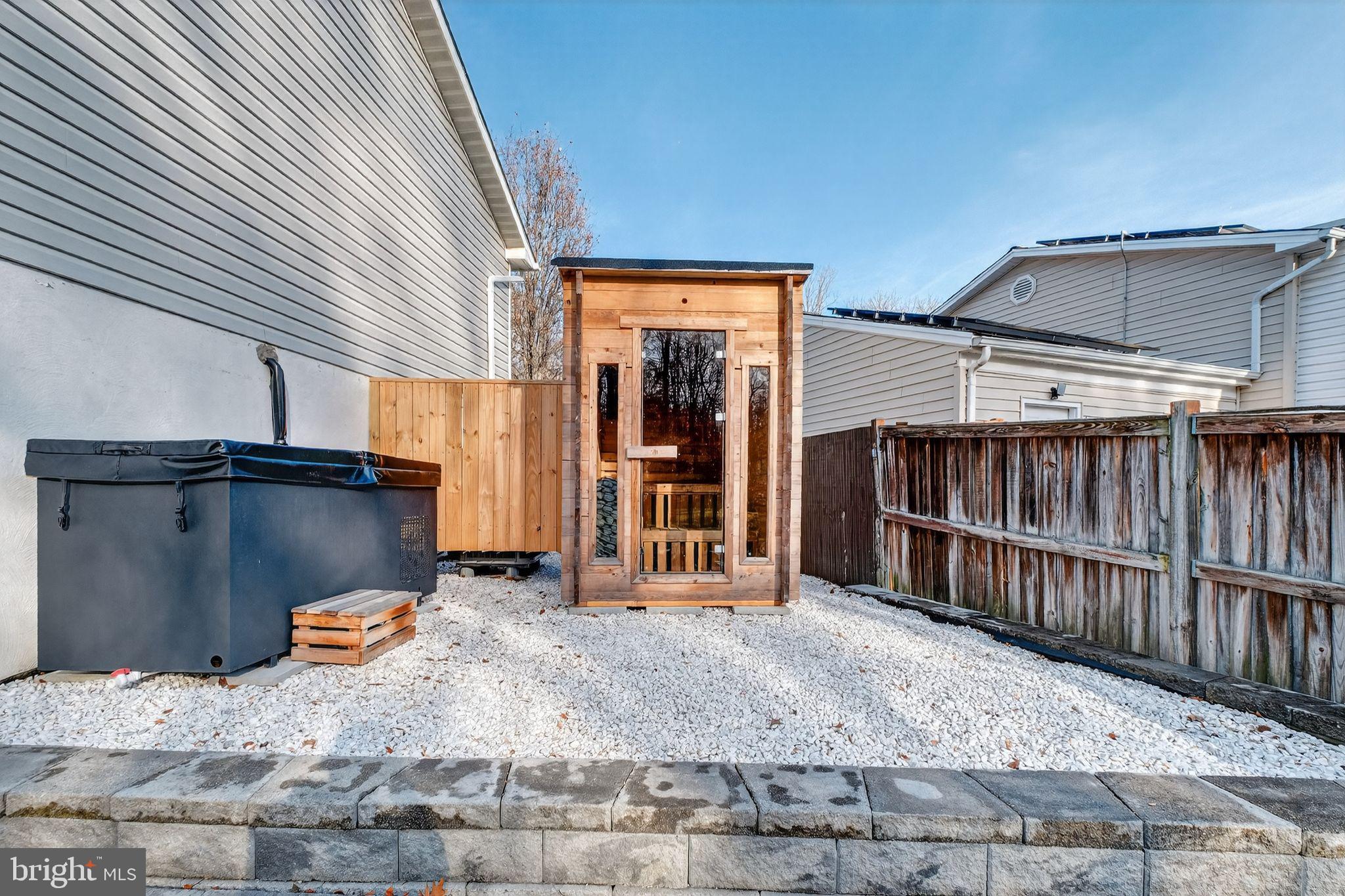 MONTPELIER WEST - Residential