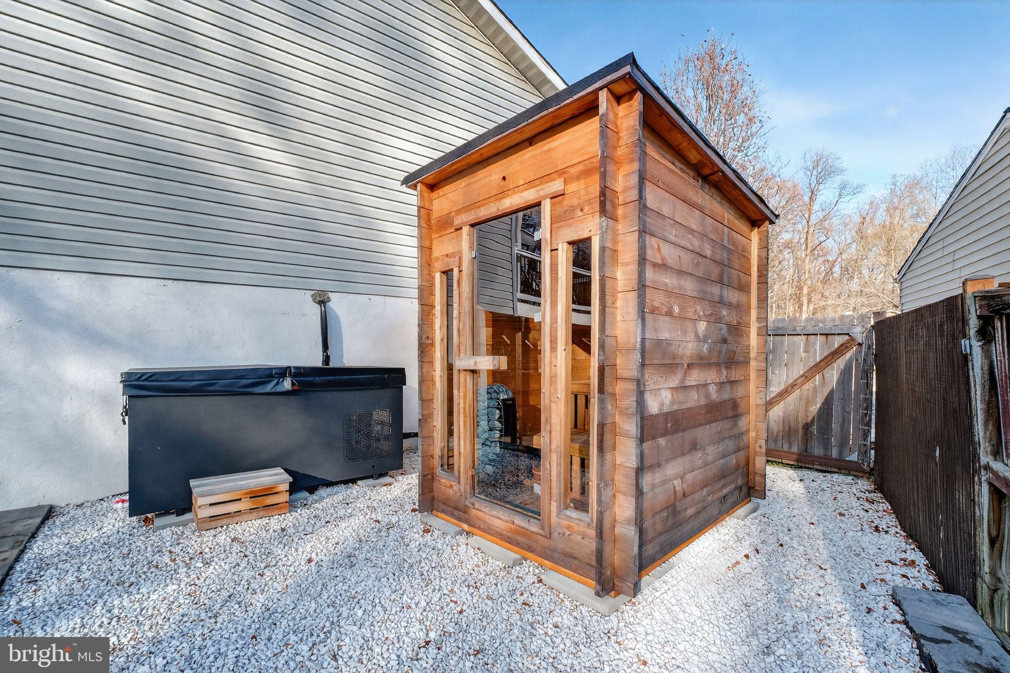 MONTPELIER WEST - Residential