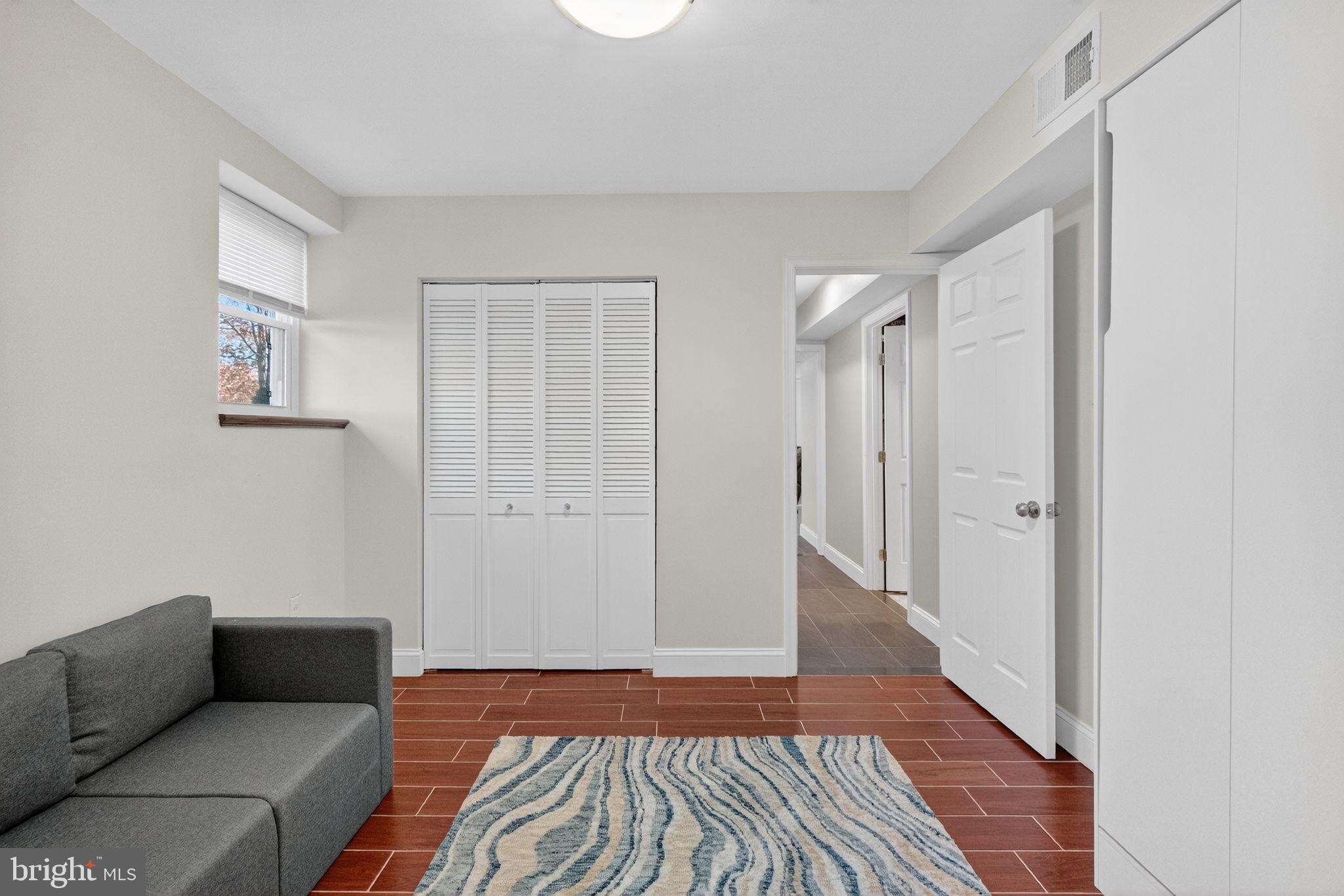 MONTPELIER WEST - Residential