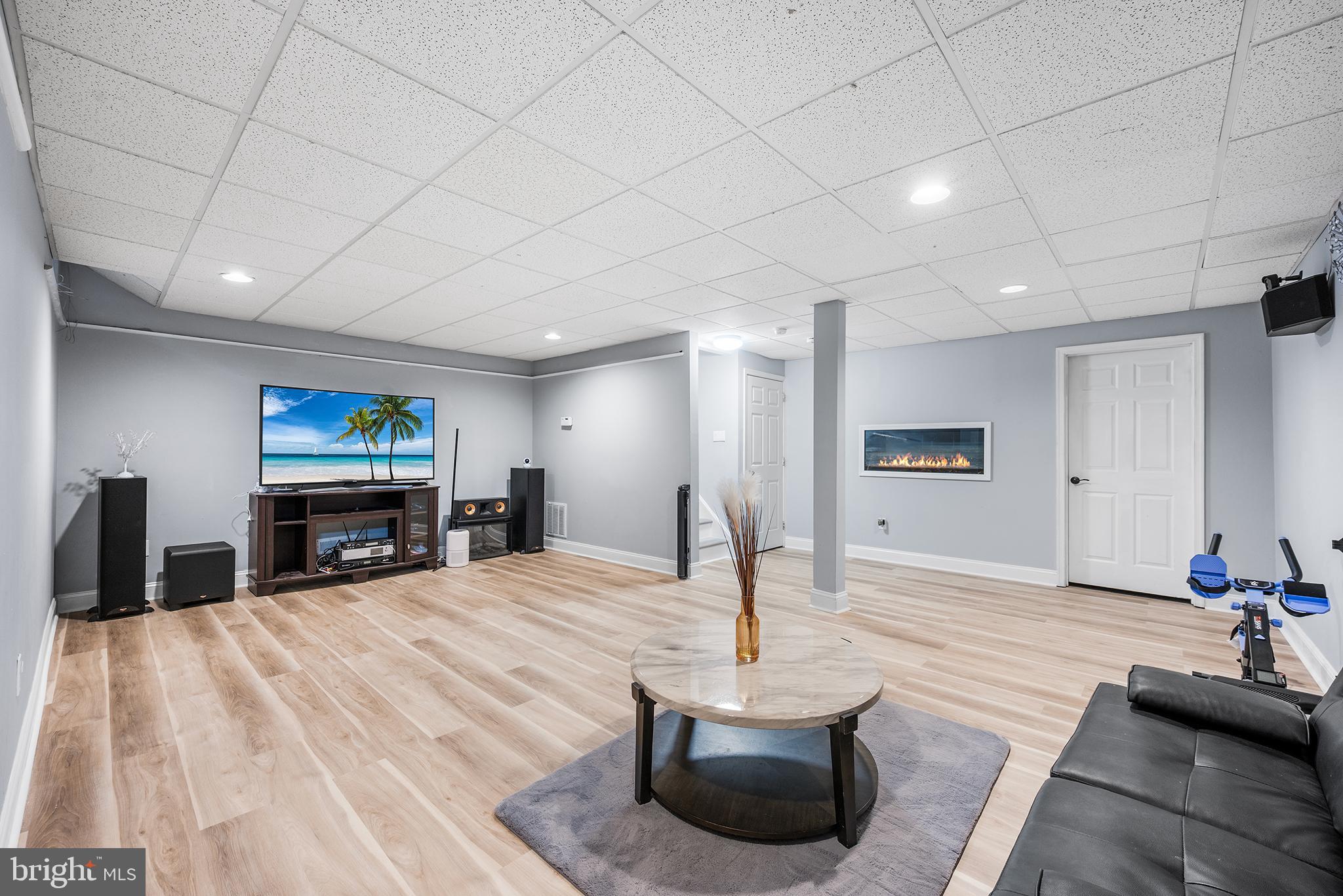 ROCK CREEK RUN - Residential