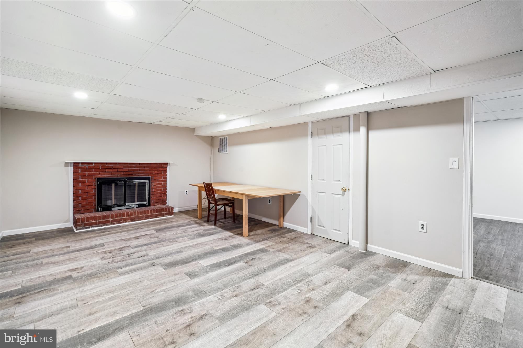 COLLEGE PARK WOODS - Residential