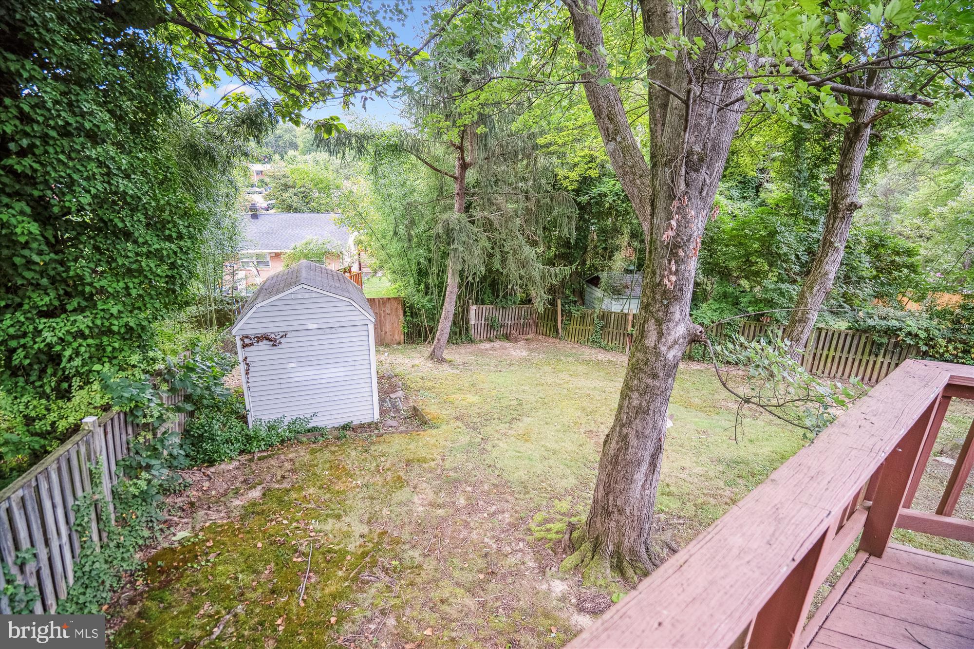 COLLEGE PARK WOODS - Residential