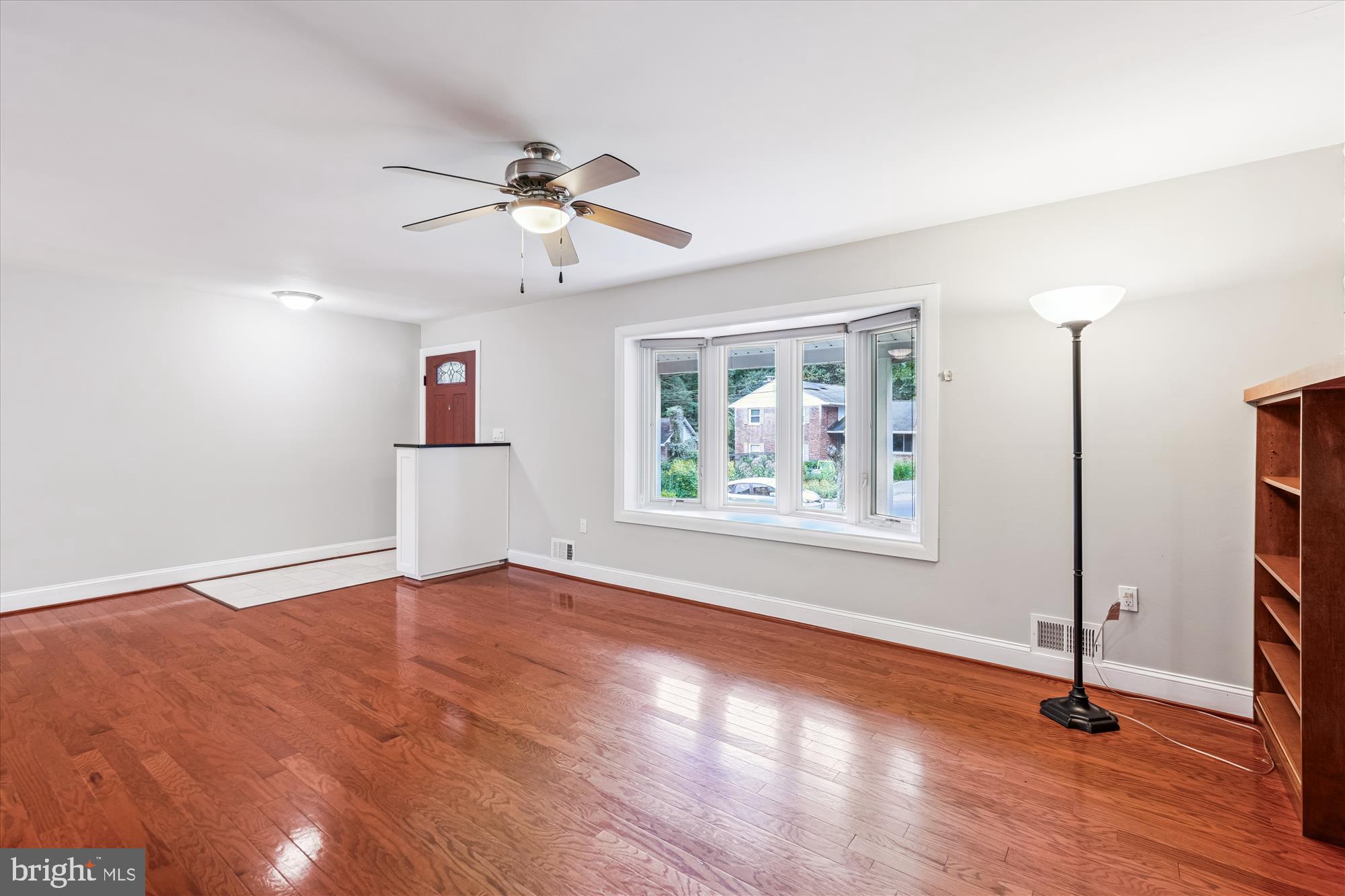 COLLEGE PARK WOODS - Residential