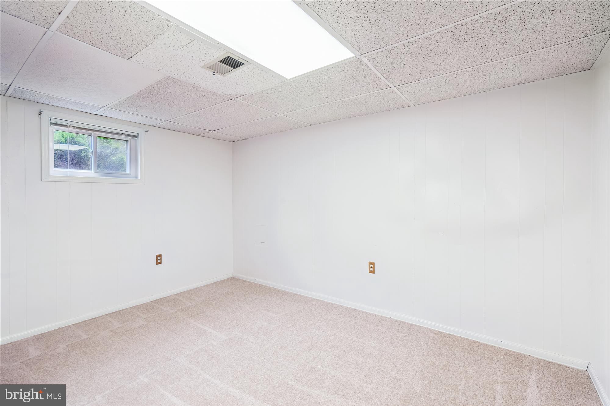 COLLEGE PARK WOODS - Residential