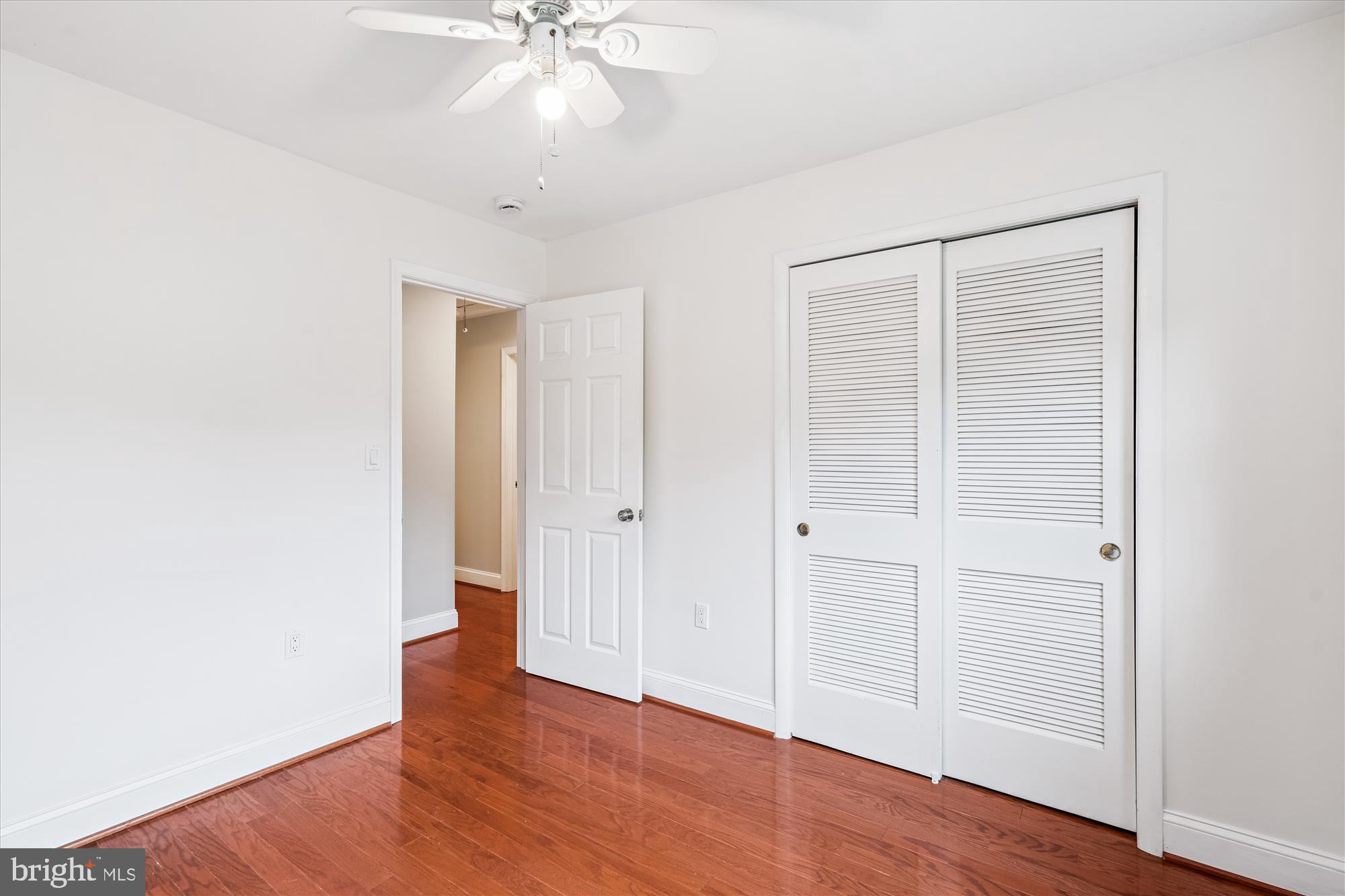 COLLEGE PARK WOODS - Residential