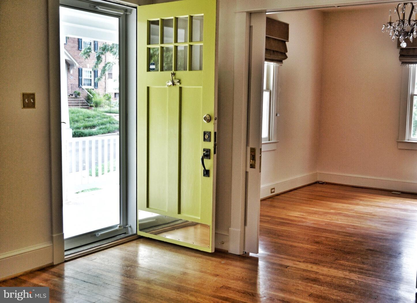 ROSEMONT - Residential Lease