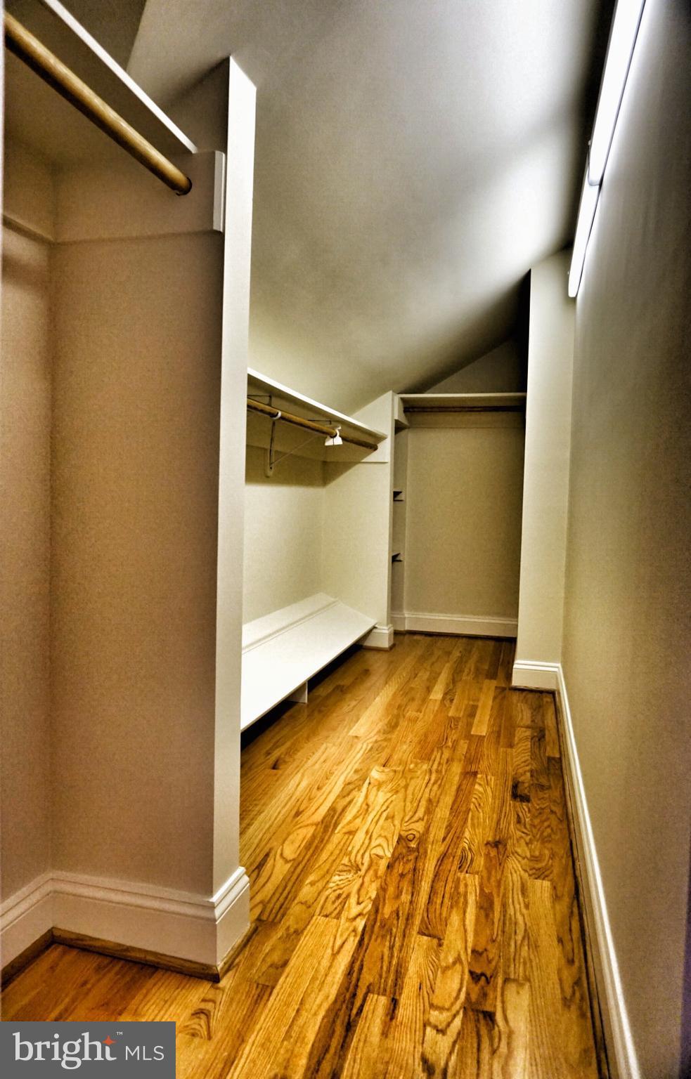 ROSEMONT - Residential Lease