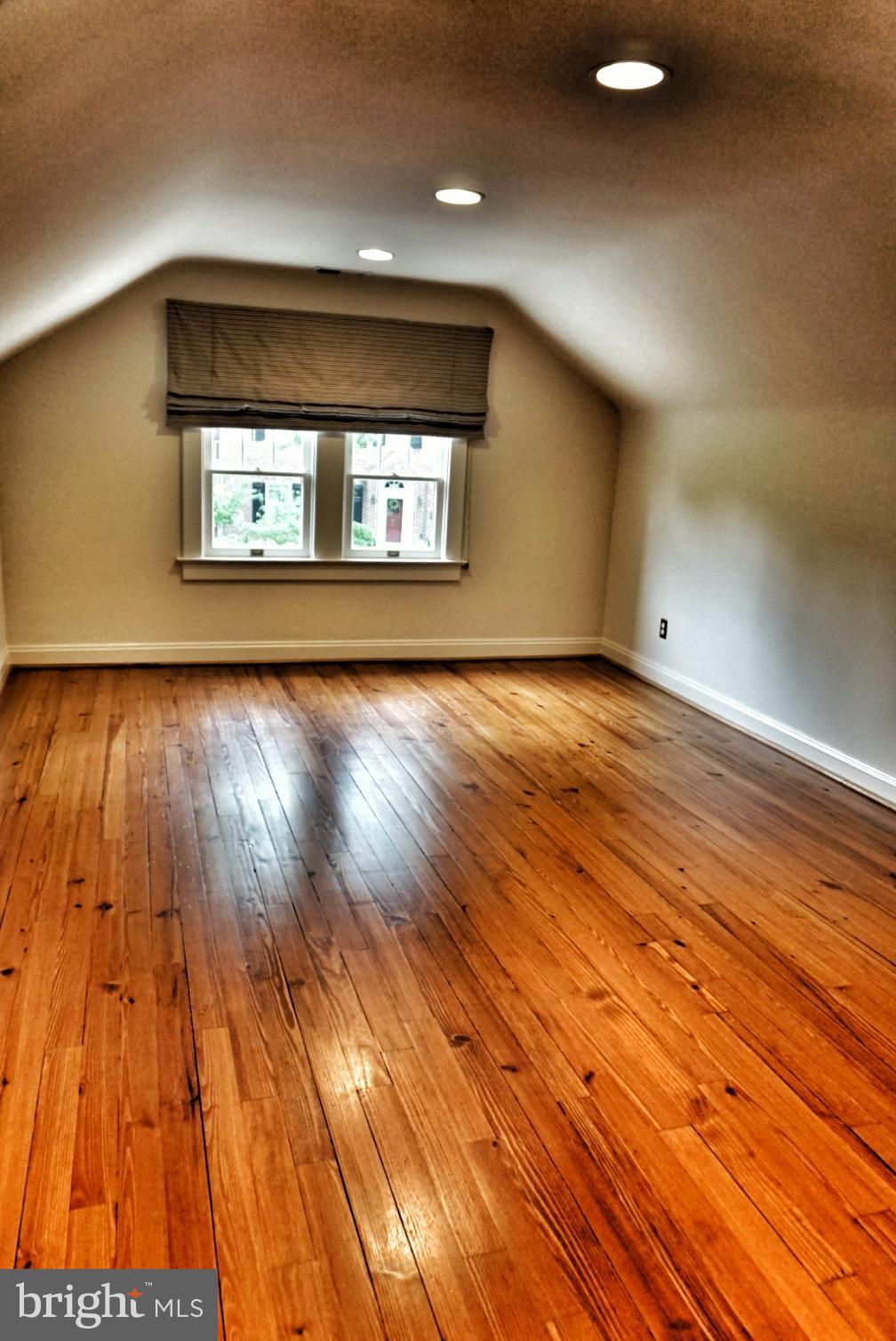 ROSEMONT - Residential Lease