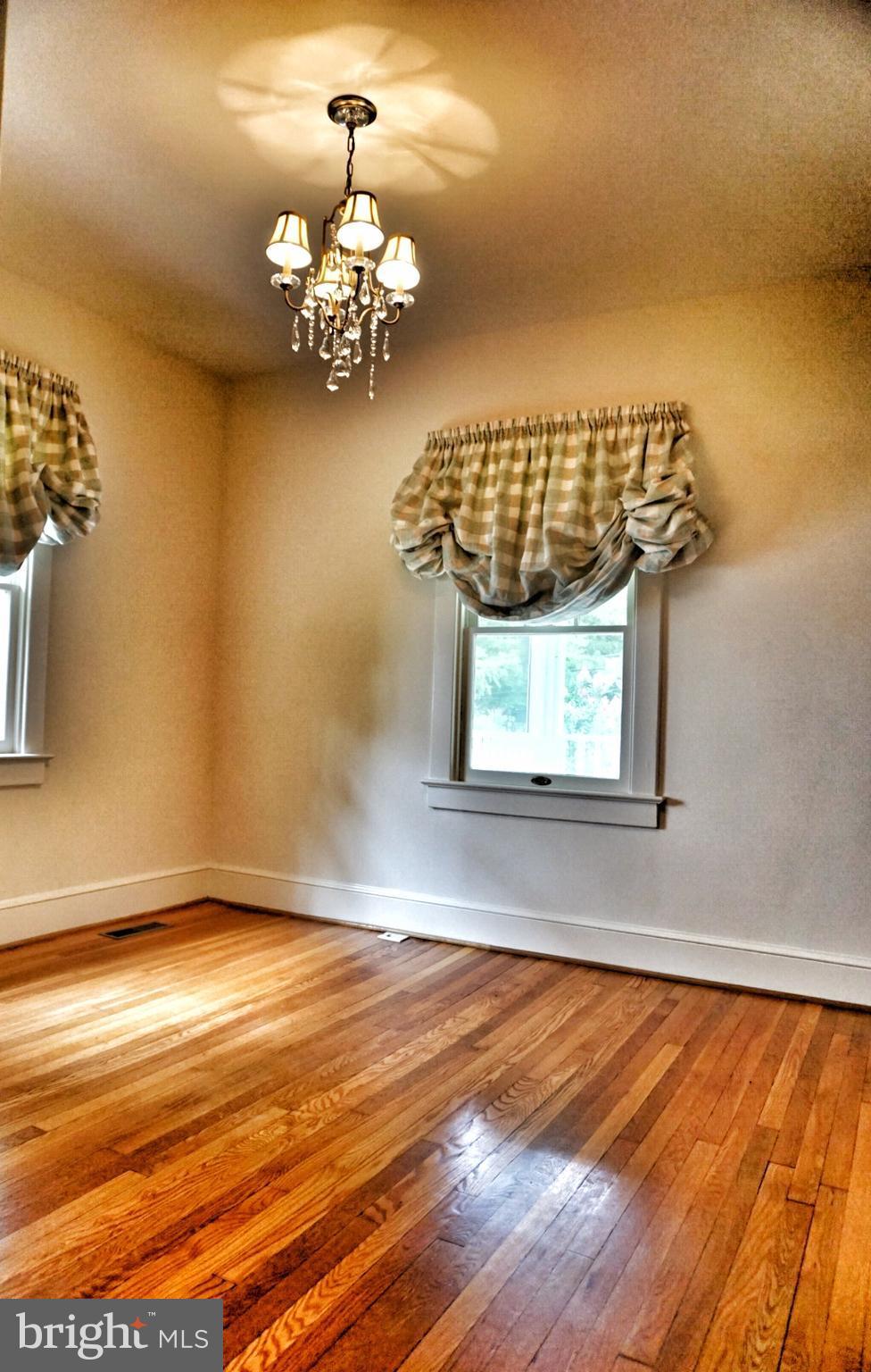 ROSEMONT - Residential Lease