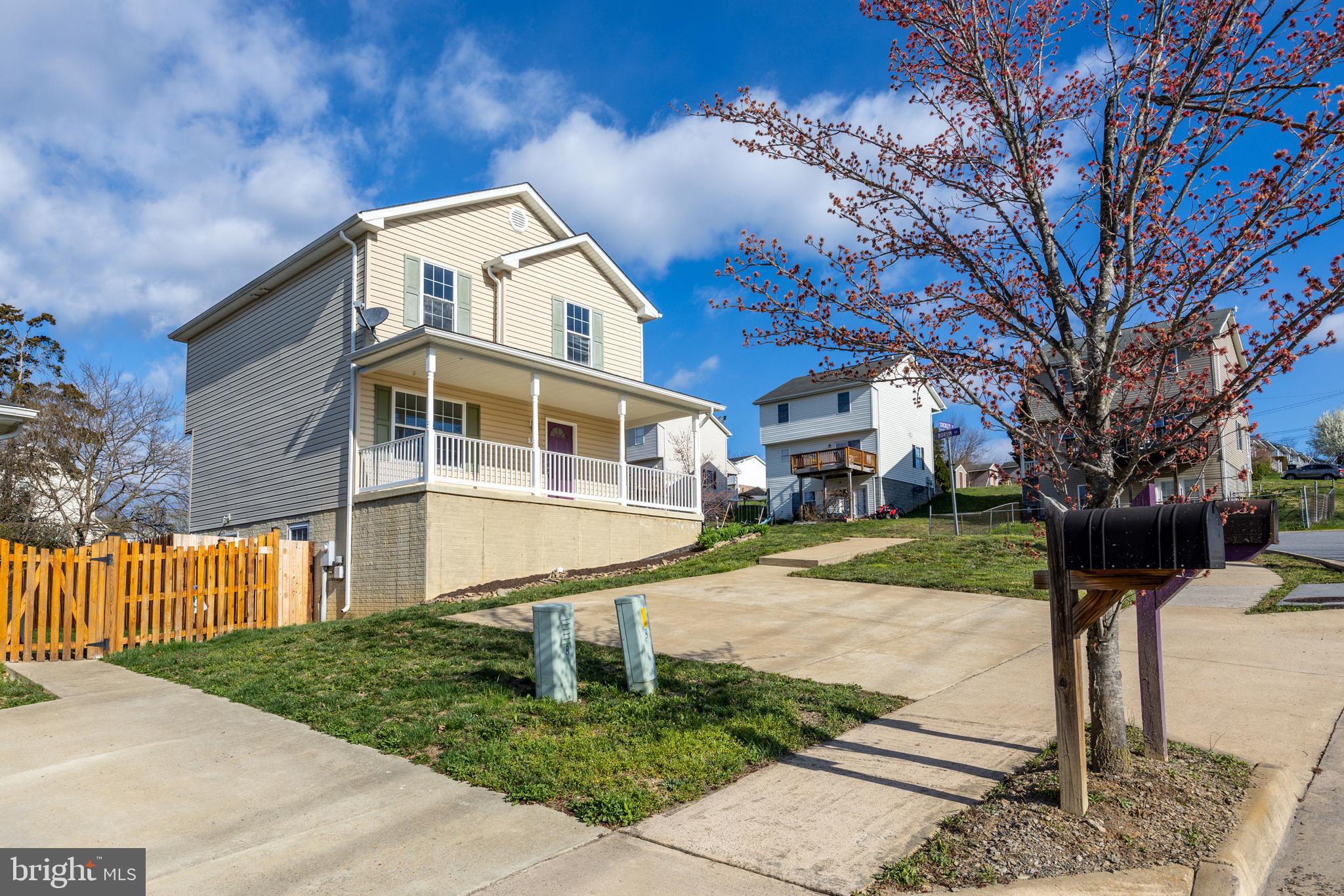 RAM HILL ESTATES - Residential