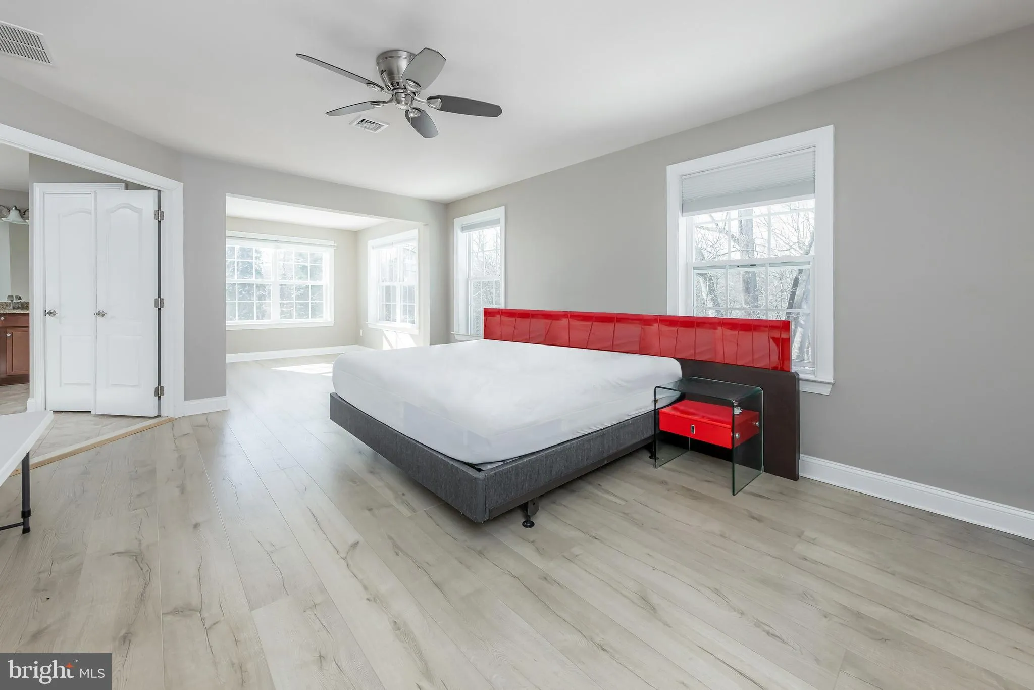 Mullica Hill, New Jersey 08062, United States, 5 Bedrooms Bedrooms, ,3 BathroomsBathrooms,Residential,Pending,16515