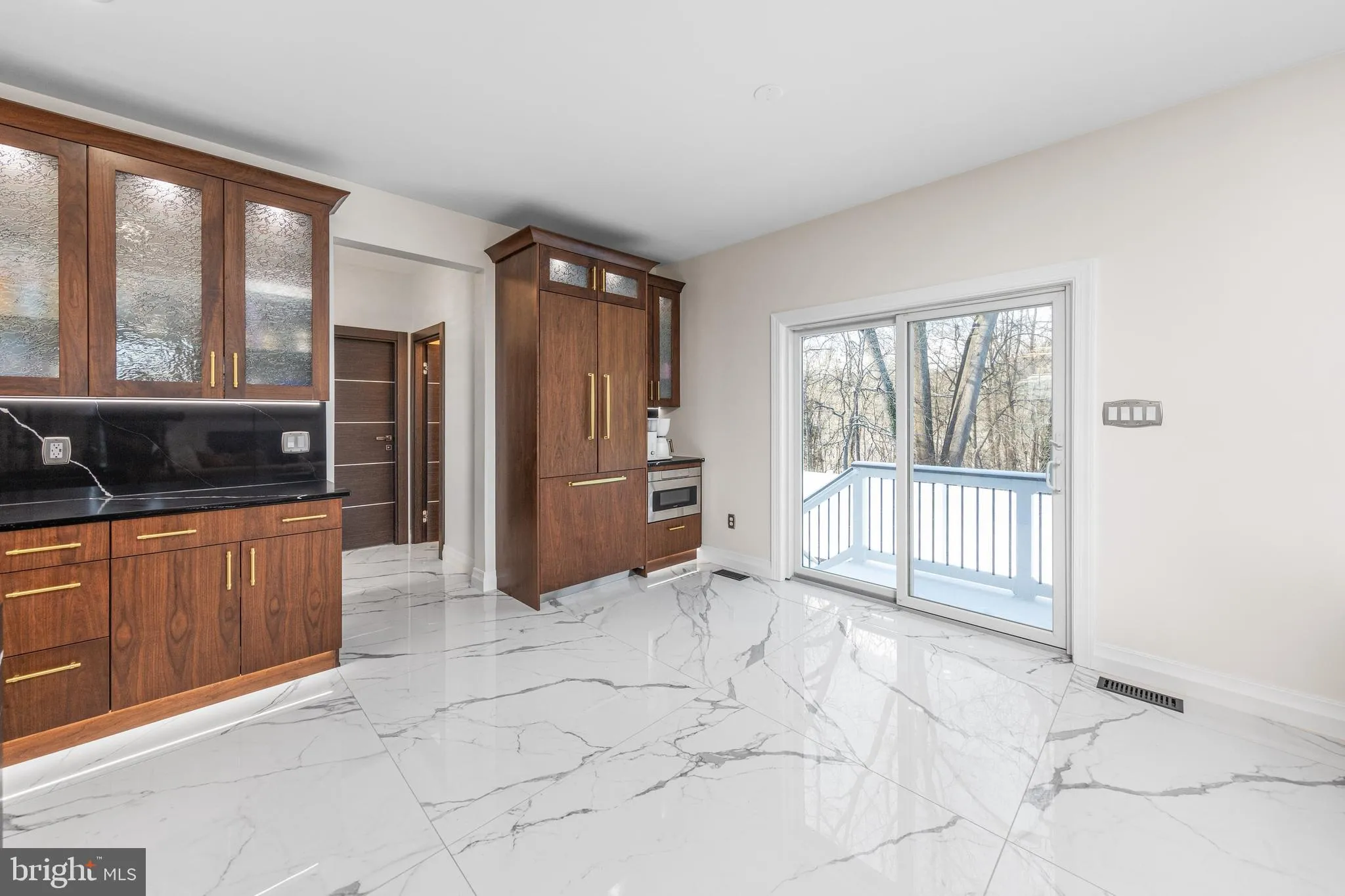 Mullica Hill, New Jersey 08062, United States, 5 Bedrooms Bedrooms, ,3 BathroomsBathrooms,Residential,Pending,16515