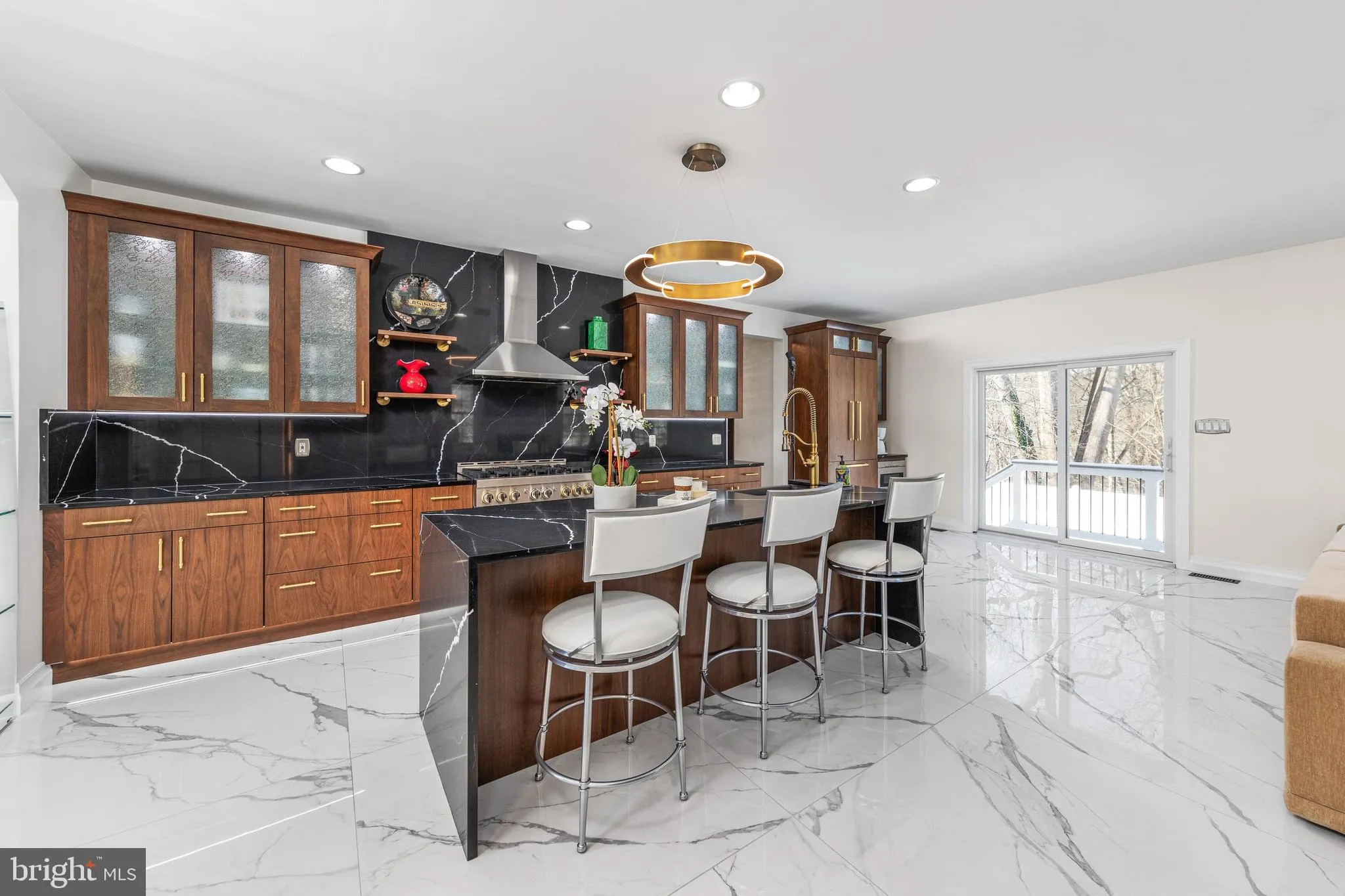 Mullica Hill, New Jersey 08062, United States, 5 Bedrooms Bedrooms, ,3 BathroomsBathrooms,Residential,Pending,16515