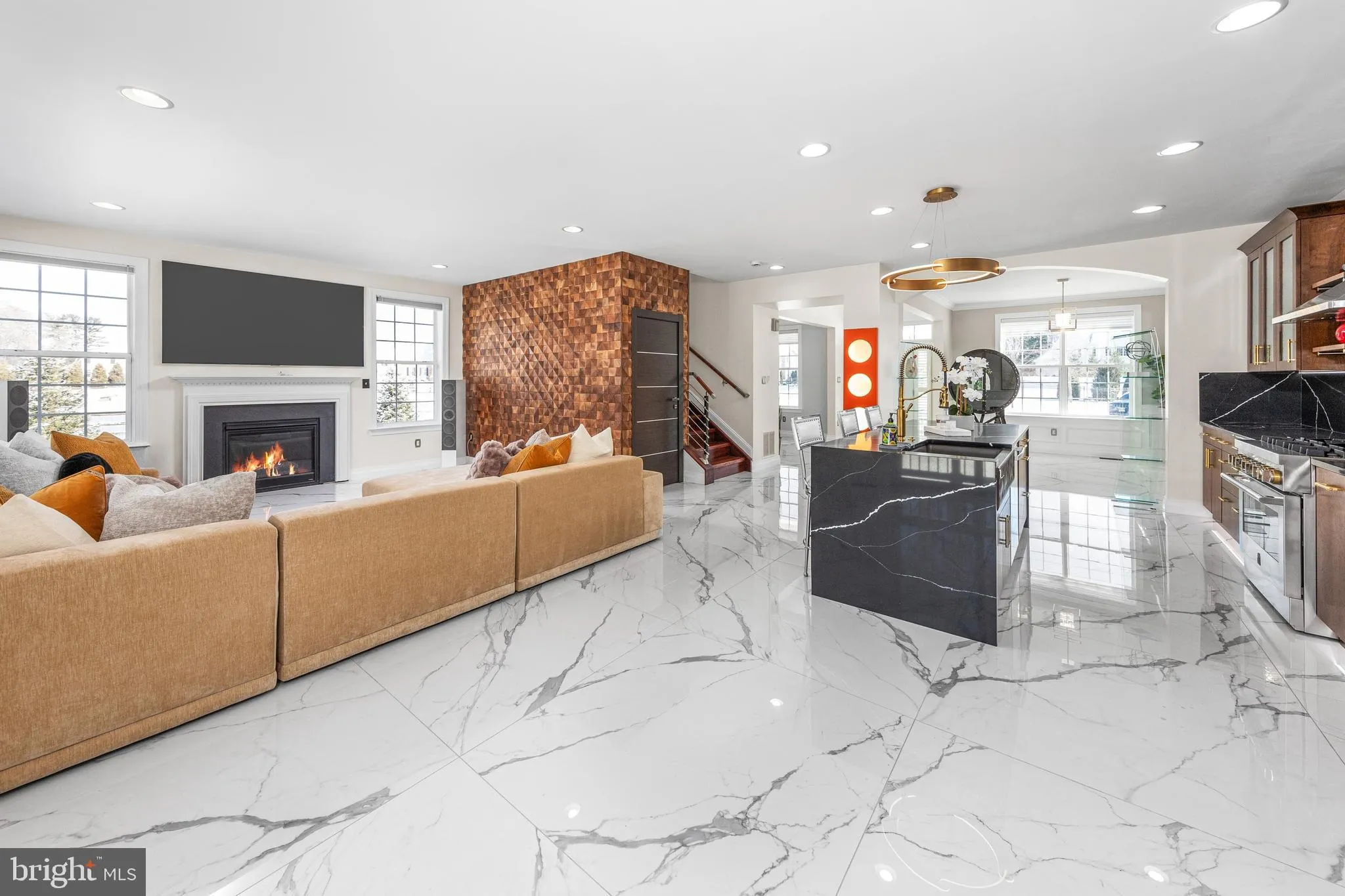 Mullica Hill, New Jersey 08062, United States, 5 Bedrooms Bedrooms, ,3 BathroomsBathrooms,Residential,Pending,16515