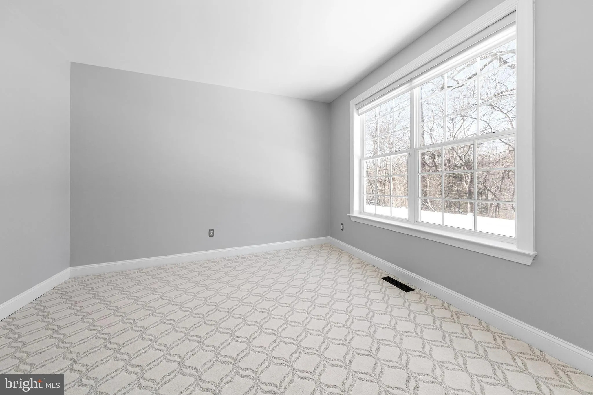 Mullica Hill, New Jersey 08062, United States, 5 Bedrooms Bedrooms, ,3 BathroomsBathrooms,Residential,Pending,16515