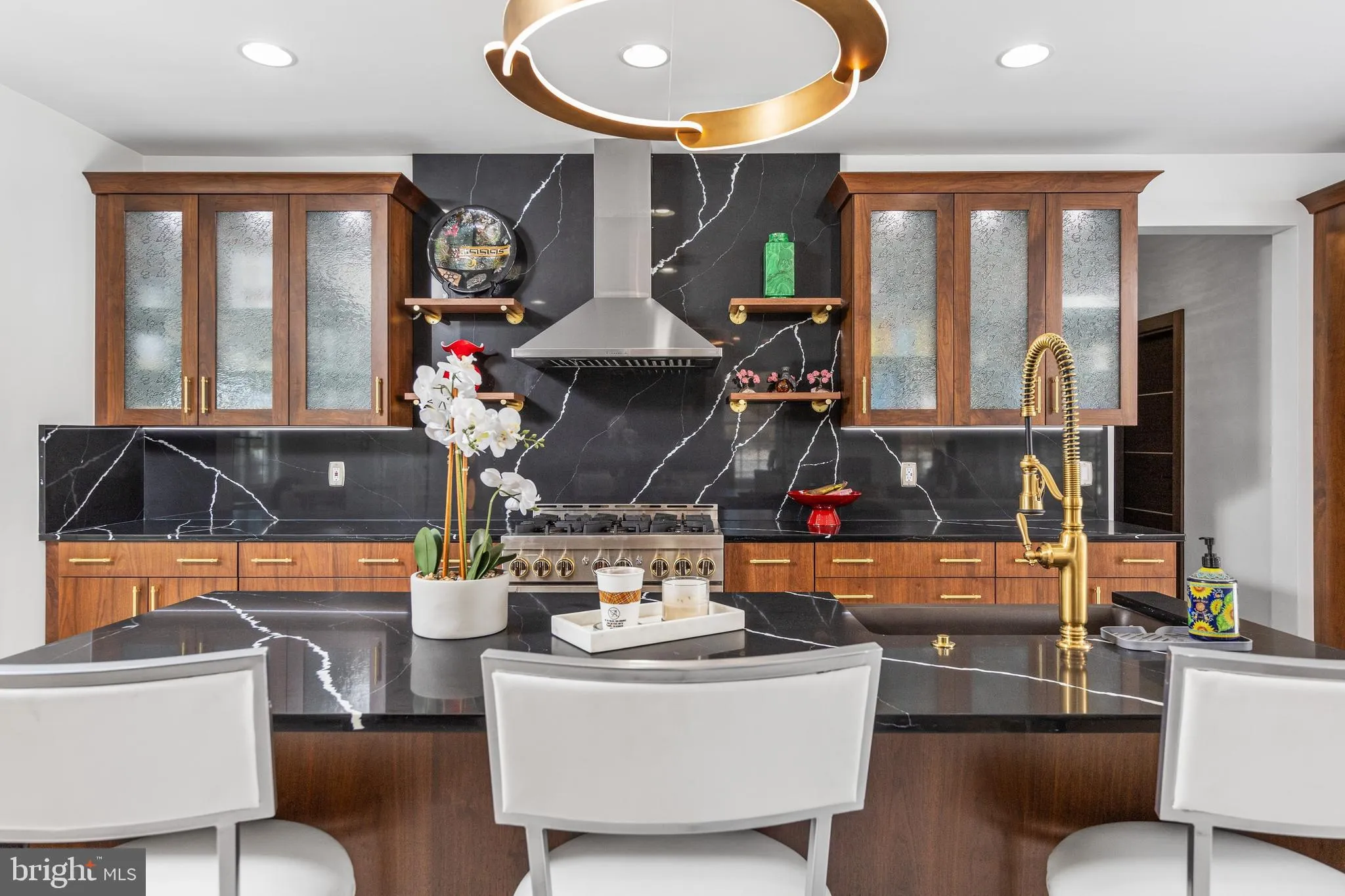 Mullica Hill, New Jersey 08062, United States, 5 Bedrooms Bedrooms, ,3 BathroomsBathrooms,Residential,Pending,16515