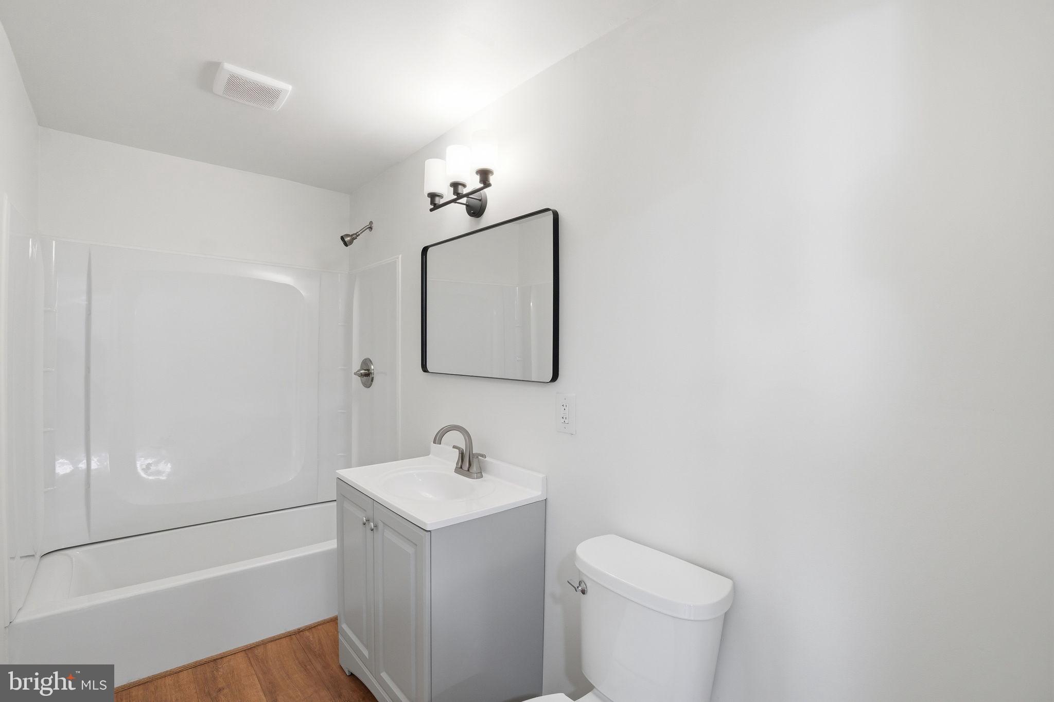 DALE CITY - Residential