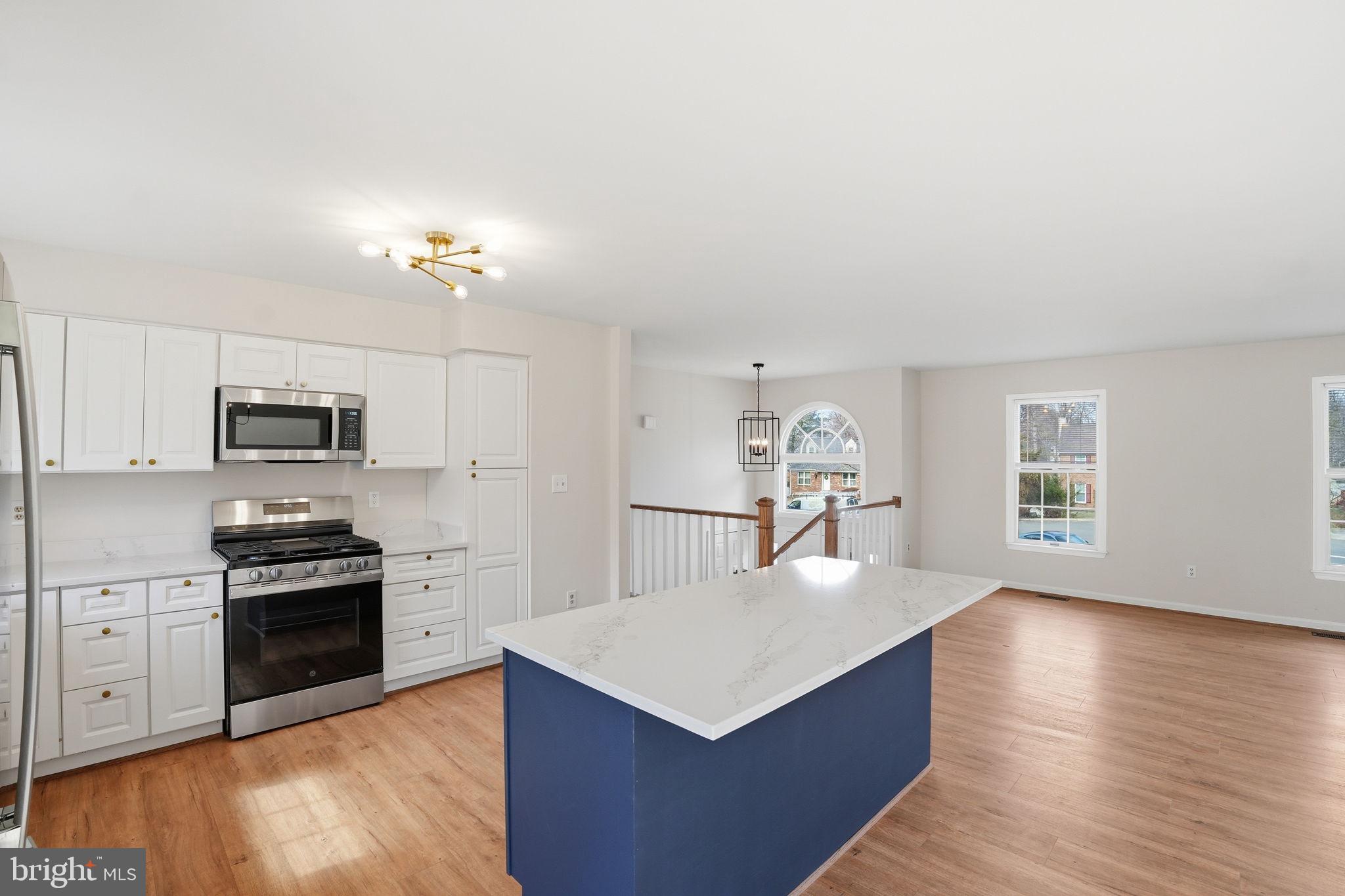 DALE CITY - Residential