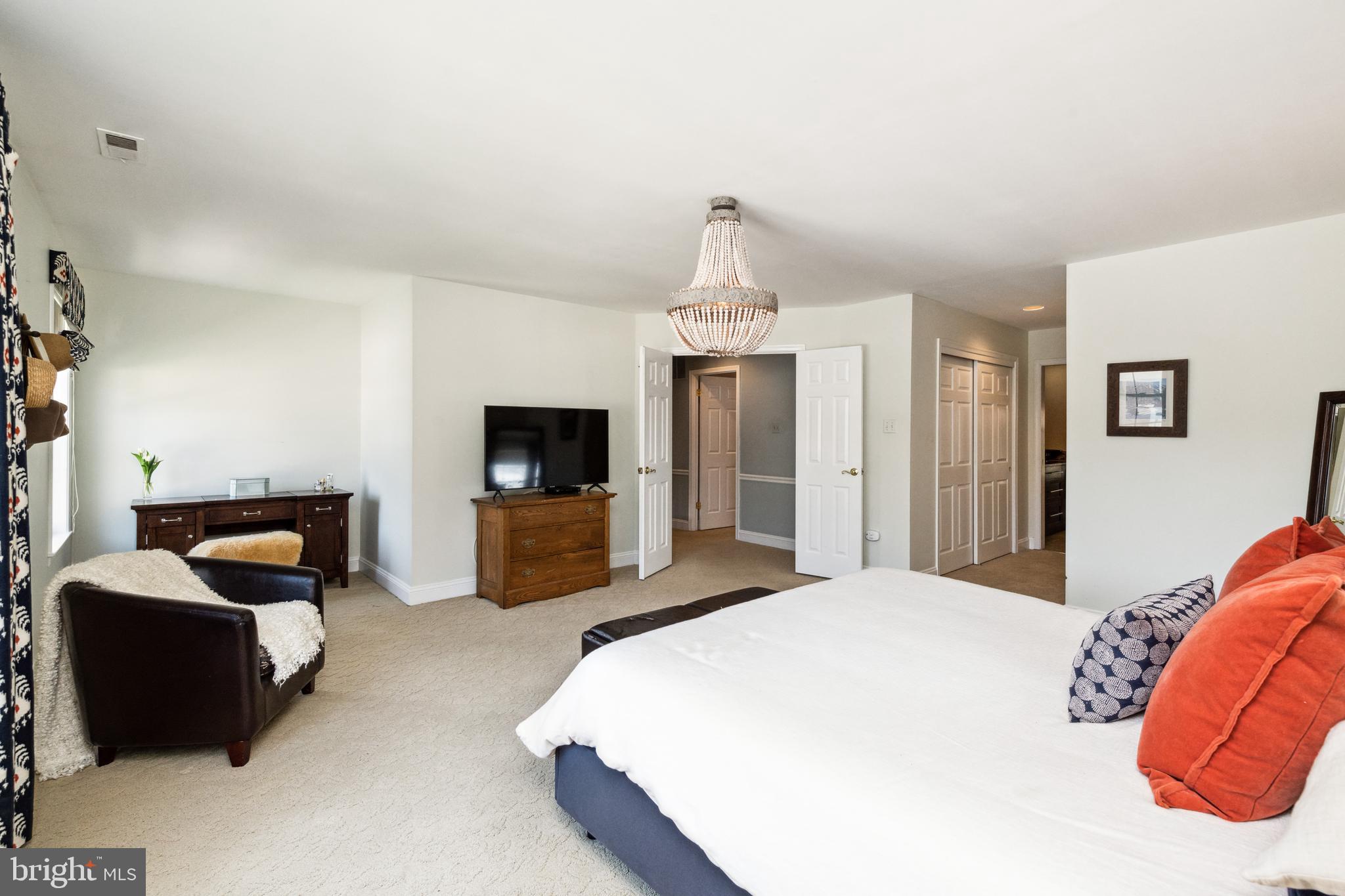 MAYFAIR - Residential