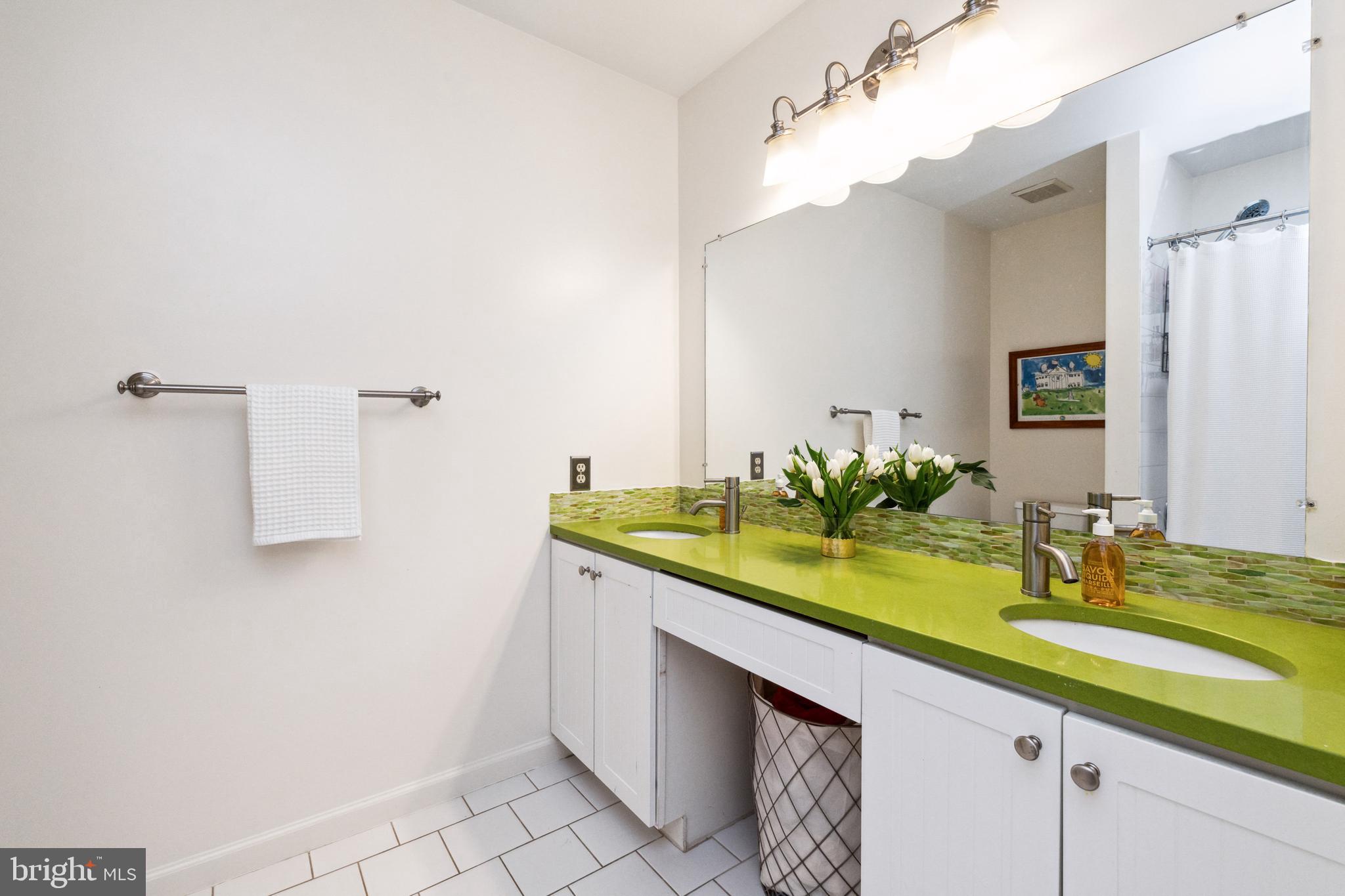 MAYFAIR - Residential