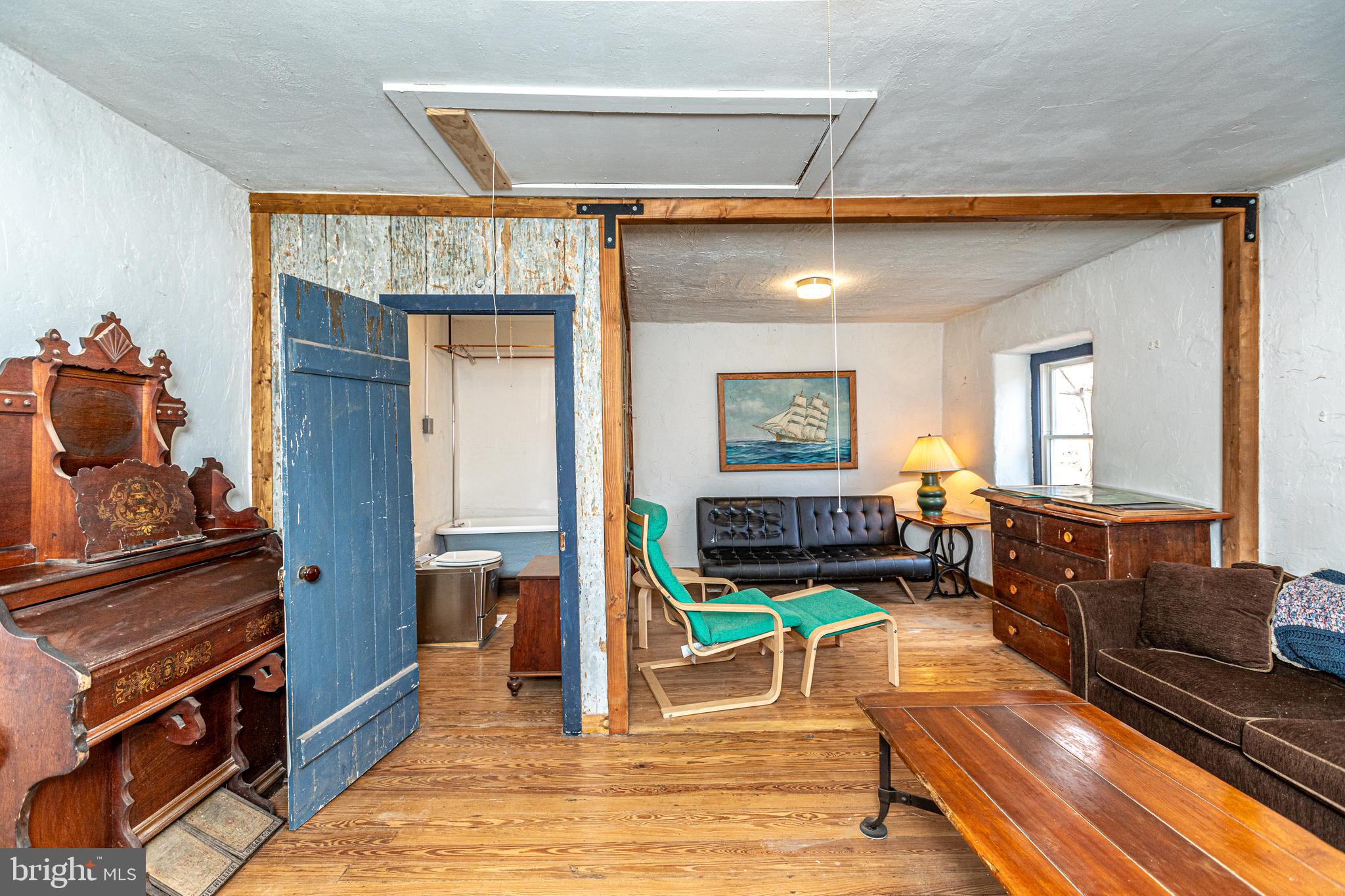 BUTLER/FALLS RD - Residential