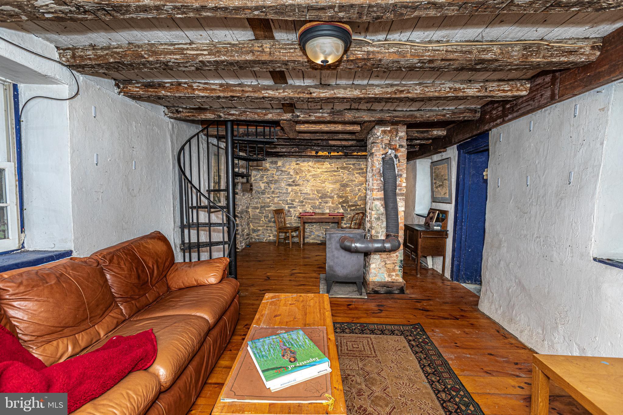 BUTLER/FALLS RD - Residential