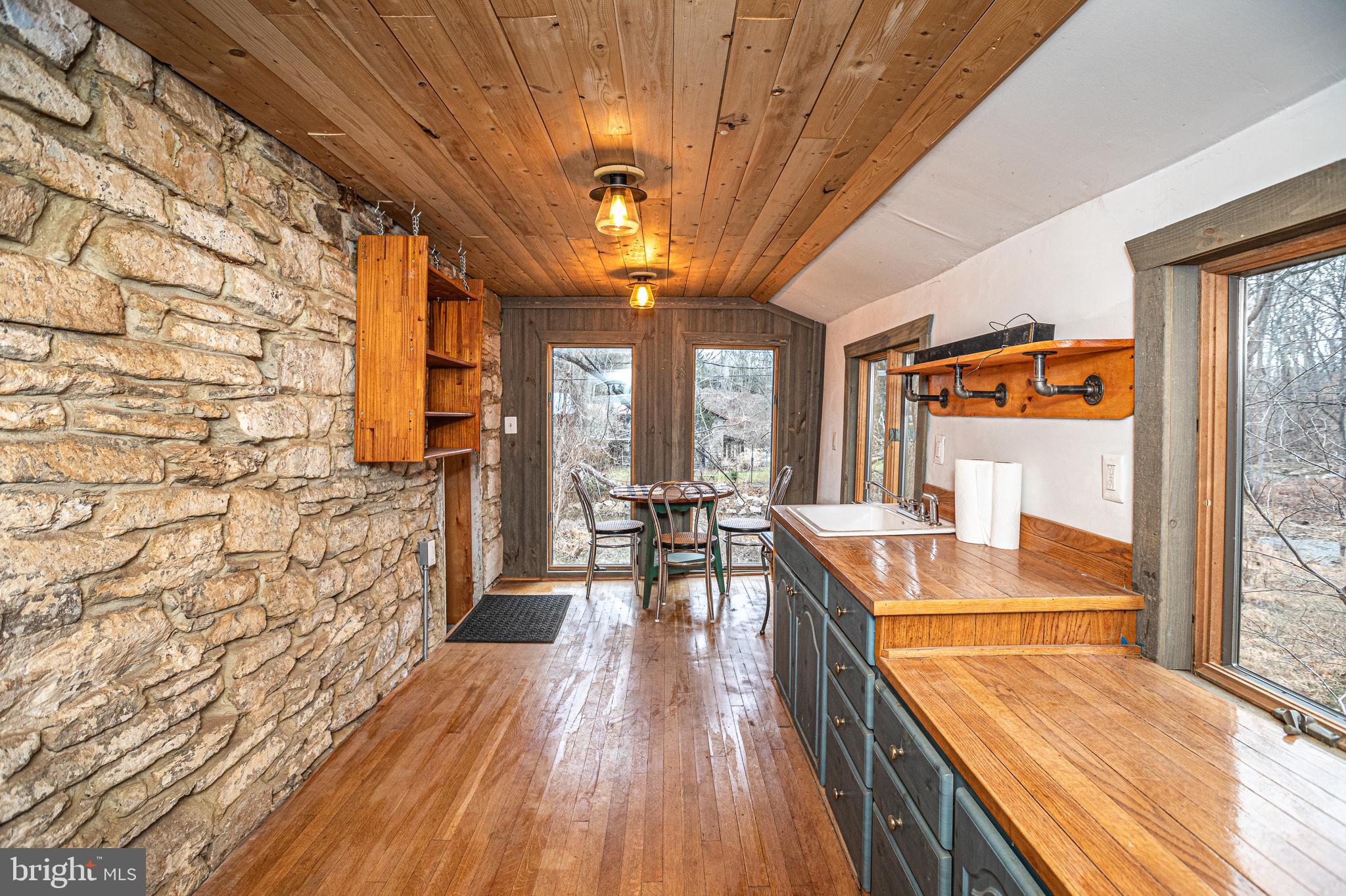 BUTLER/FALLS RD - Residential