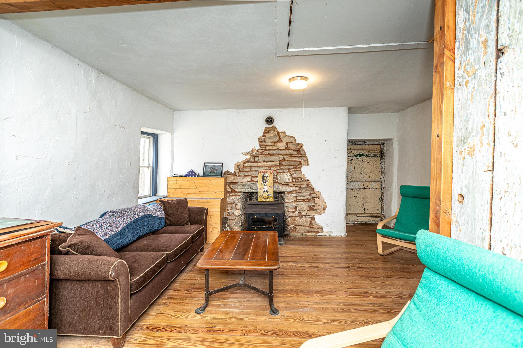 BUTLER/FALLS RD - Residential