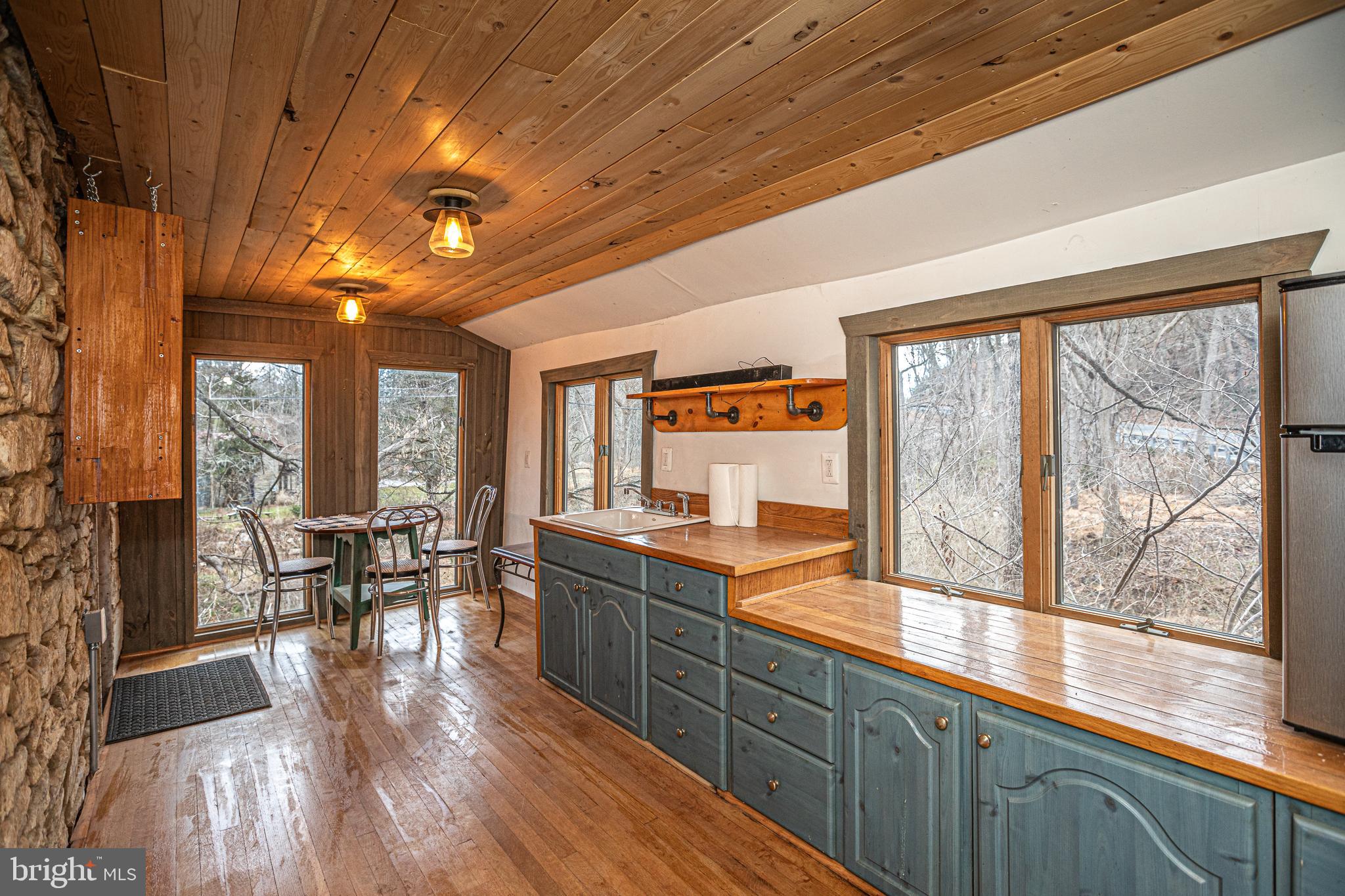 BUTLER/FALLS RD - Residential