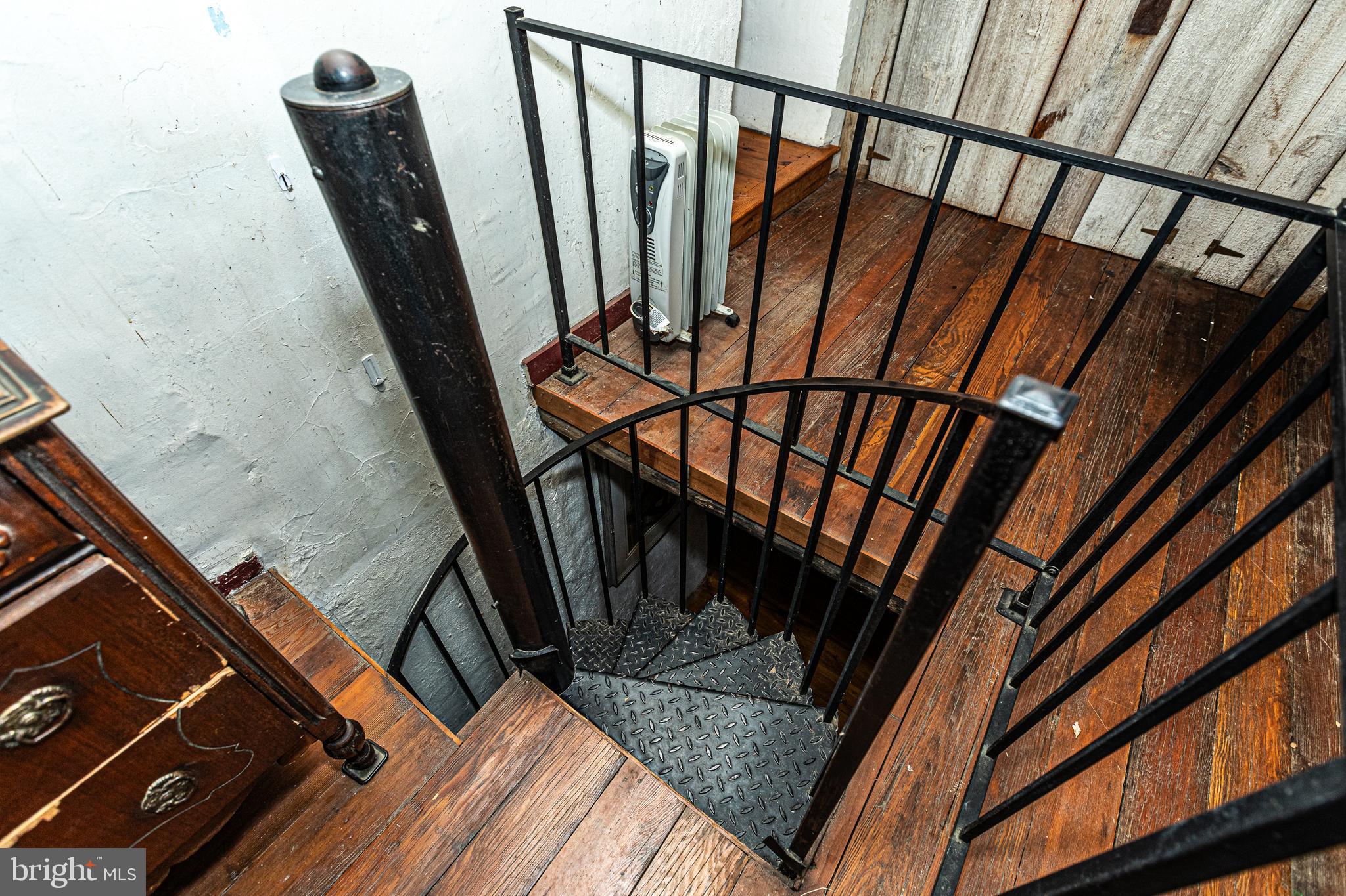 BUTLER/FALLS RD - Residential