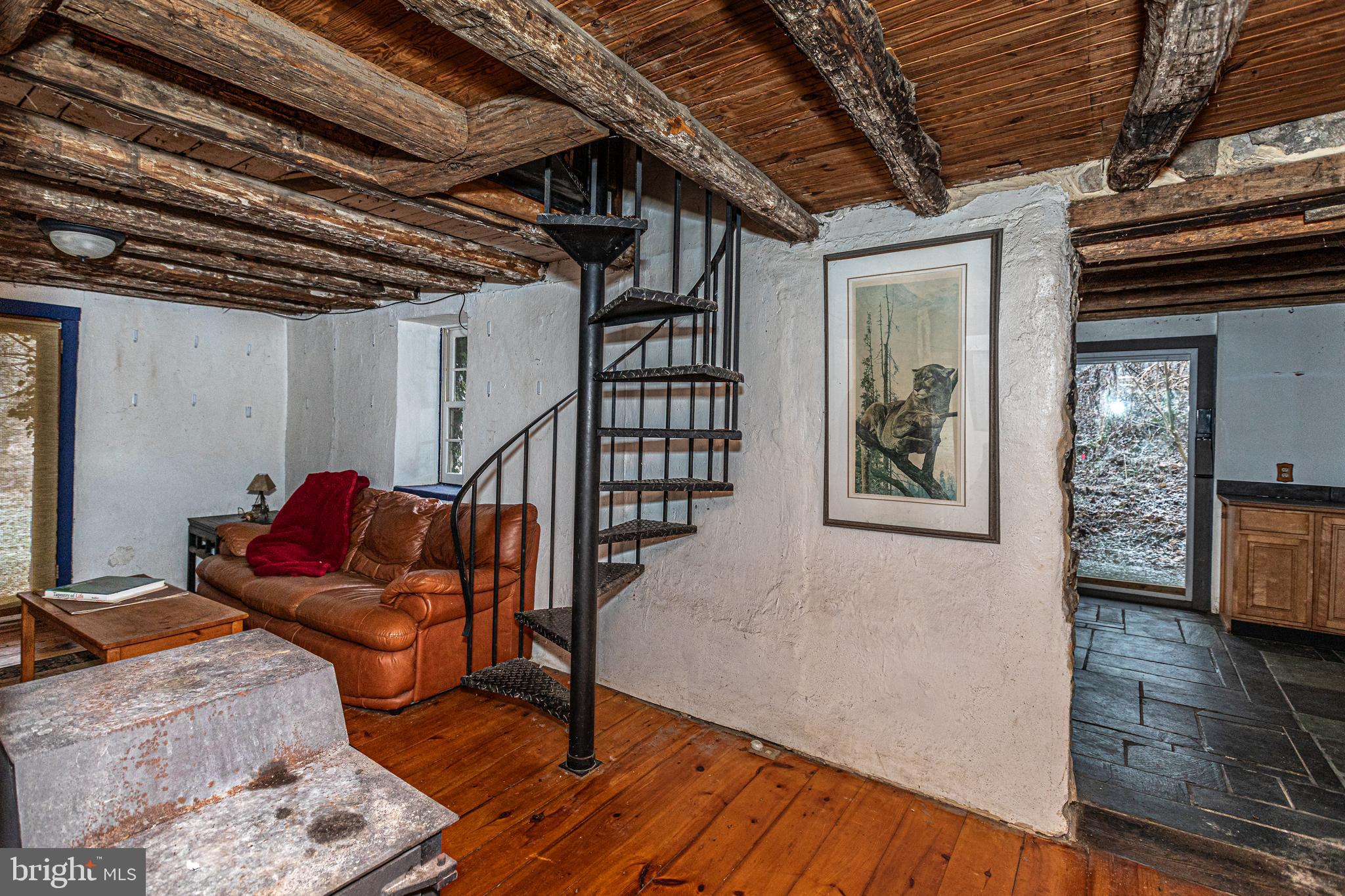 BUTLER/FALLS RD - Residential