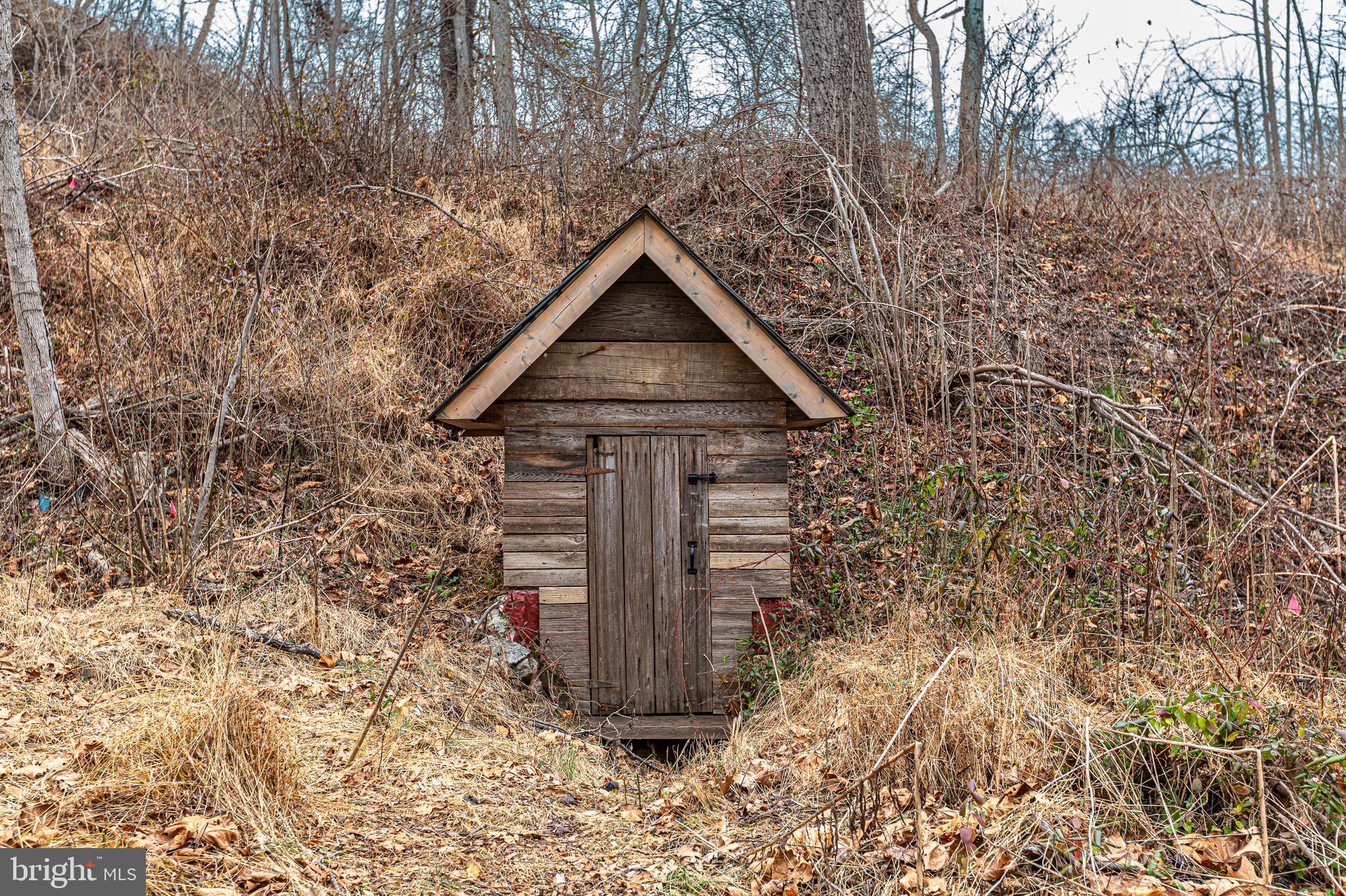 BUTLER/FALLS RD - Residential