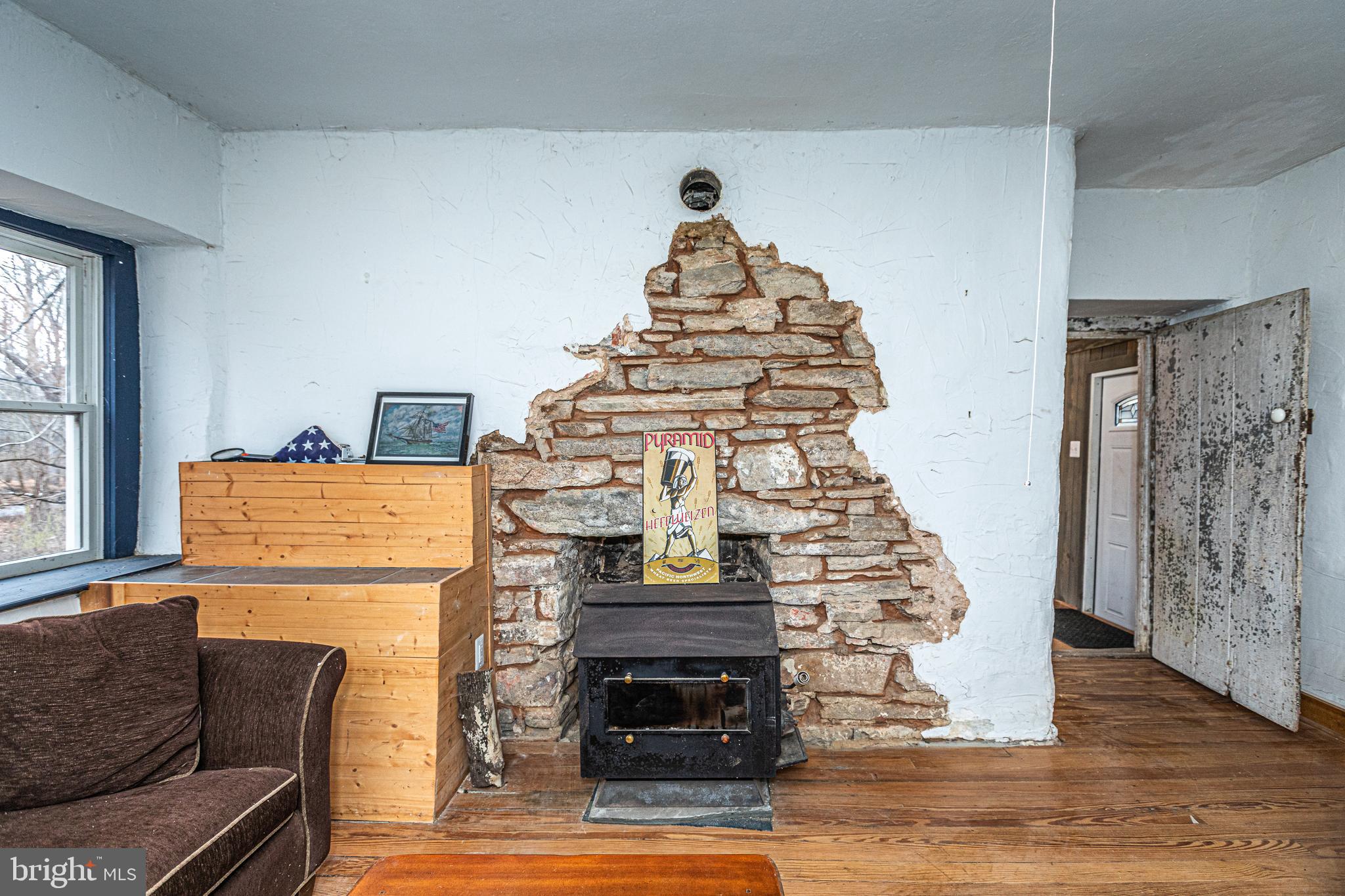 BUTLER/FALLS RD - Residential