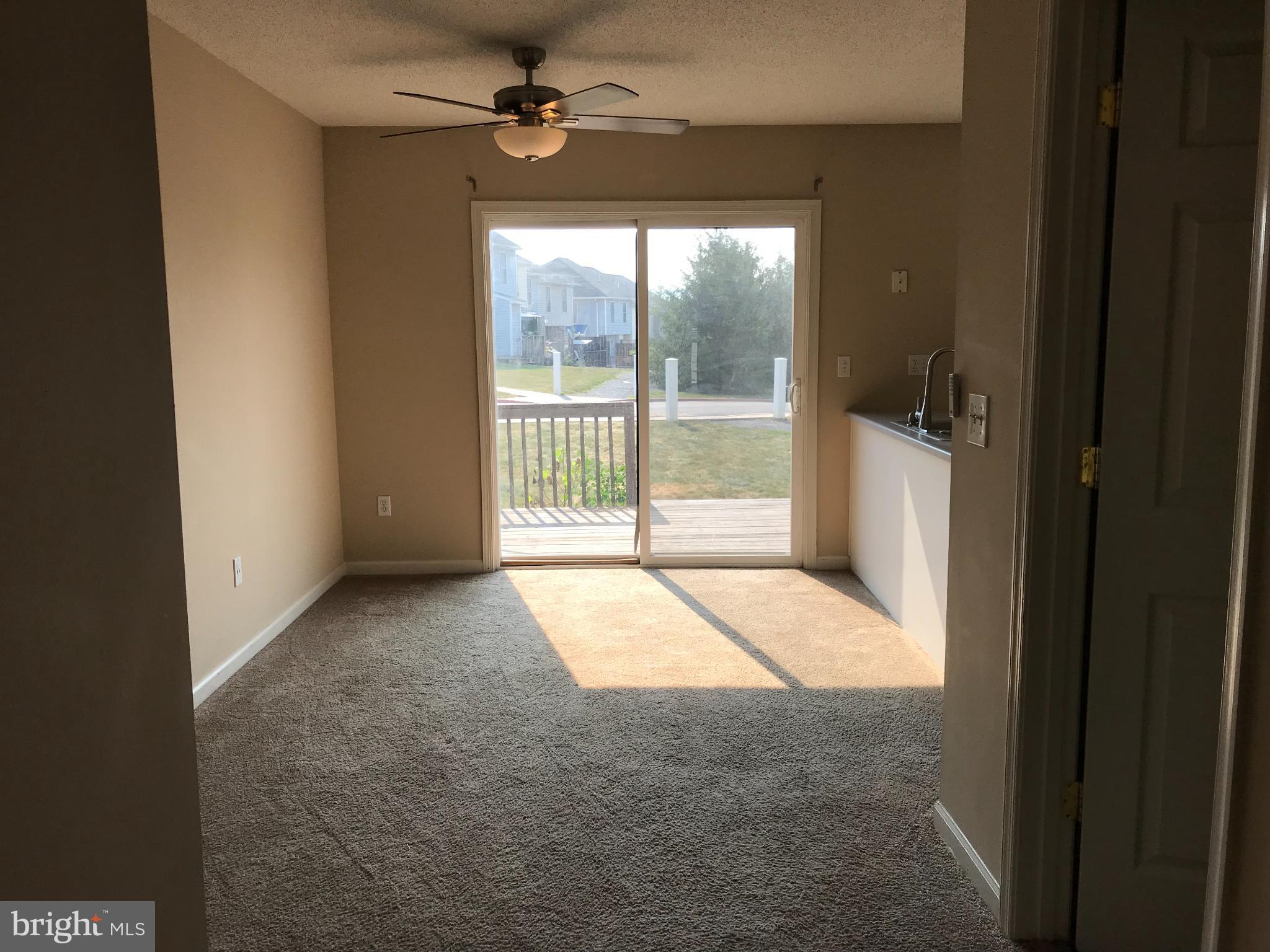 1047 BETSY ROSS COURT