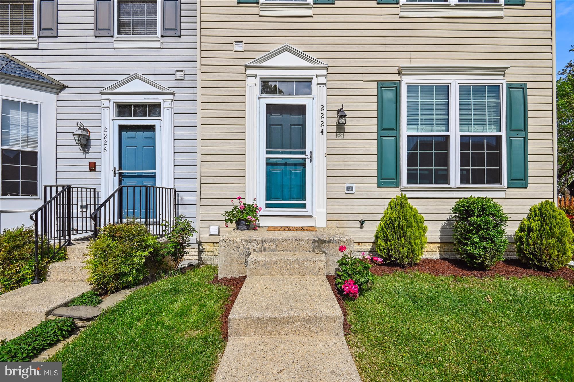 FOUR SEASONS ESTATES - Residential