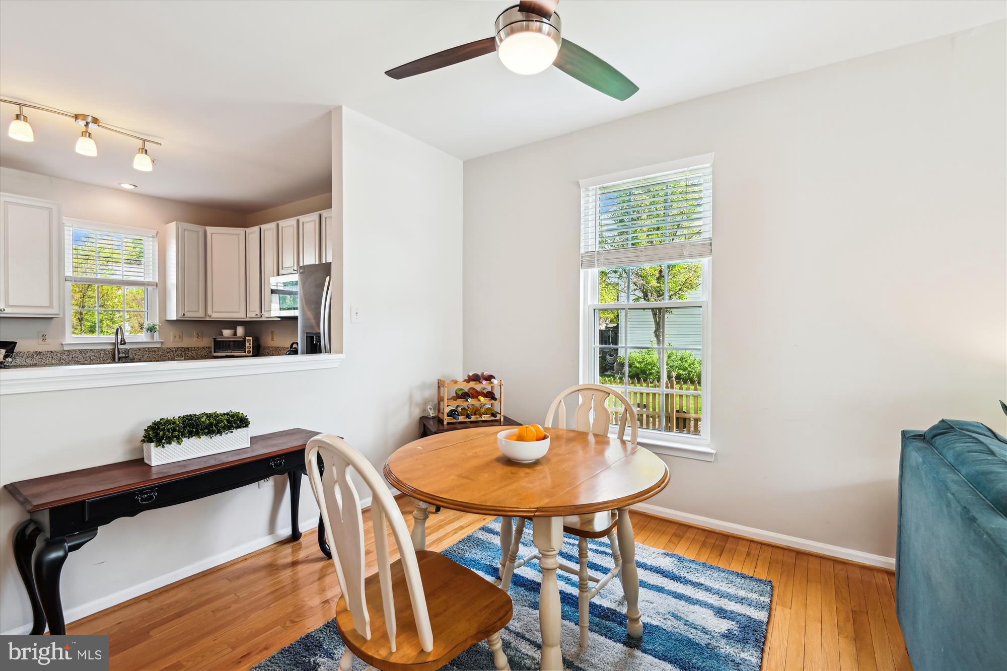 FOUR SEASONS ESTATES - Residential