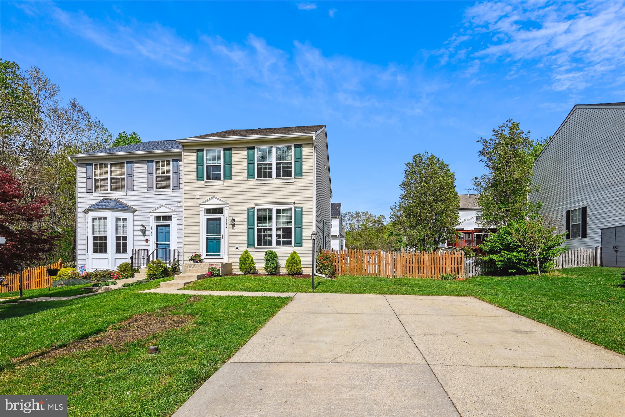 FOUR SEASONS ESTATES - Residential