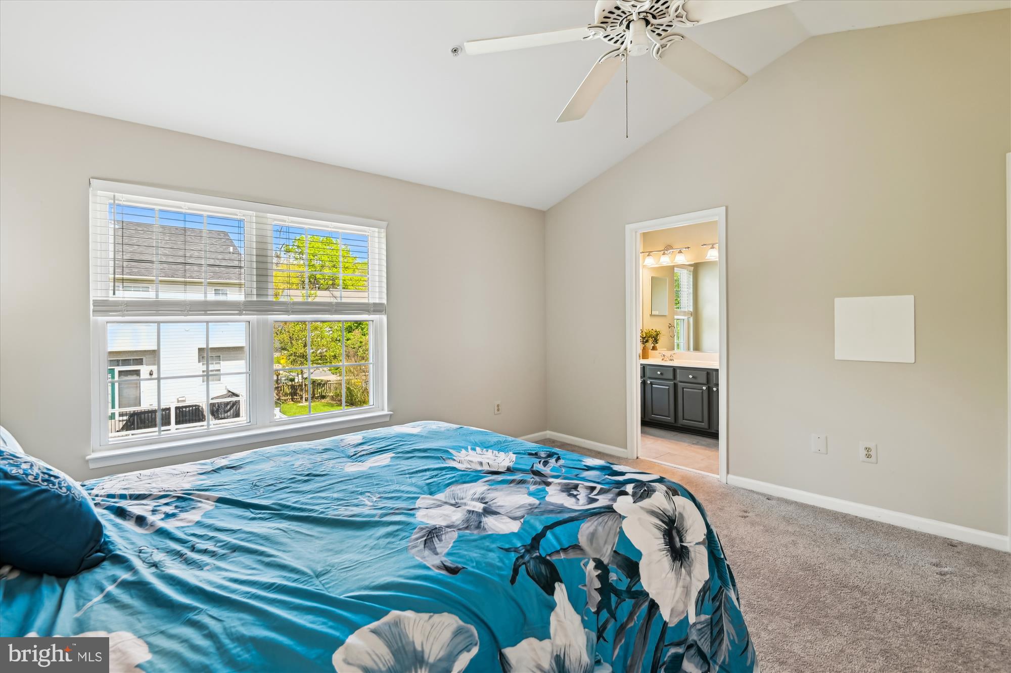 FOUR SEASONS ESTATES - Residential