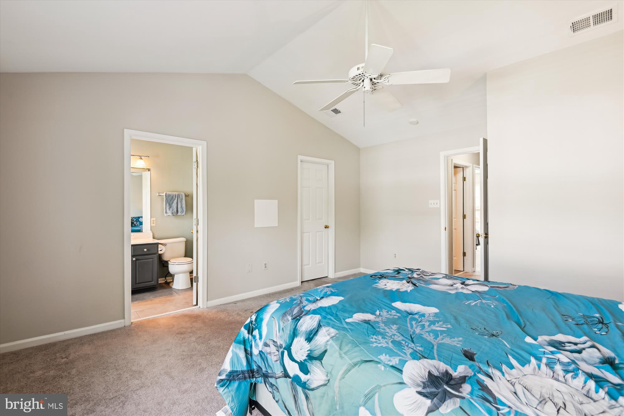 FOUR SEASONS ESTATES - Residential