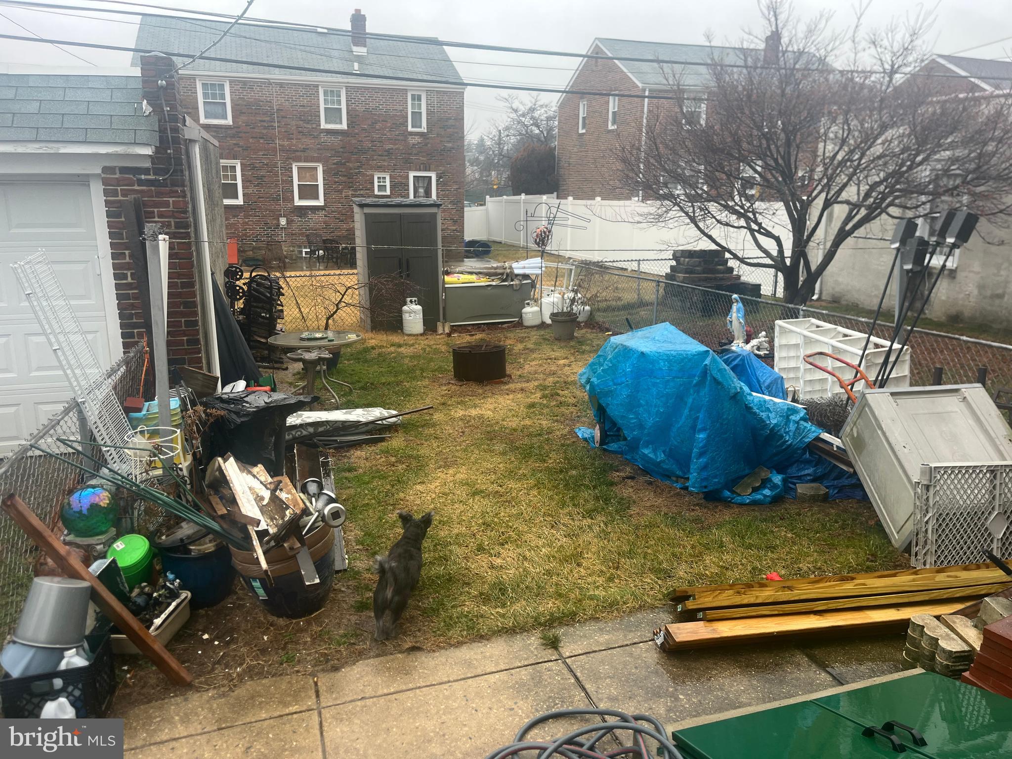 FOX CHASE - Residential