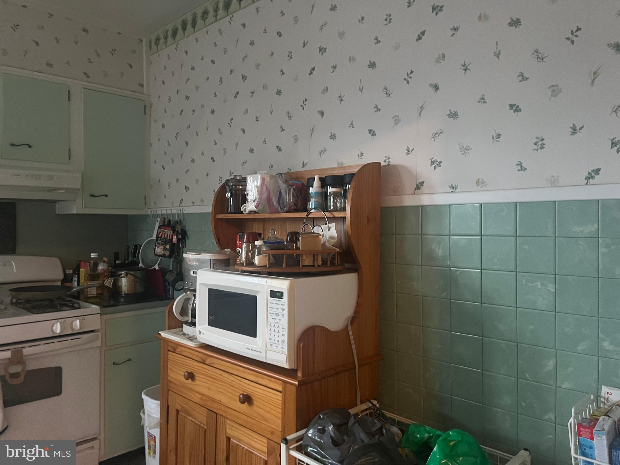 FOX CHASE - Residential