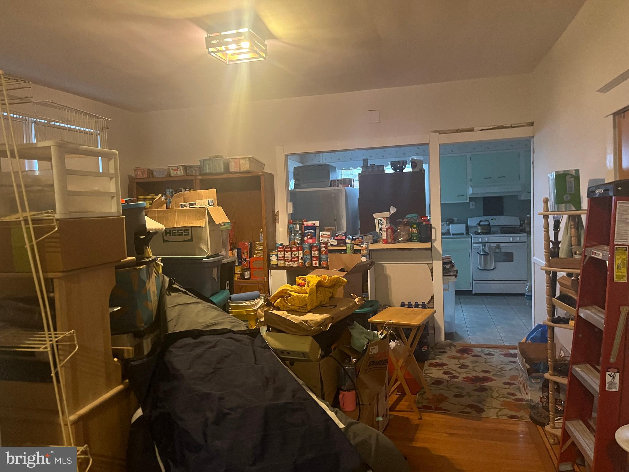 FOX CHASE - Residential